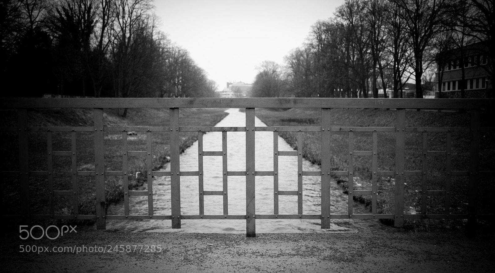 Fujifilm X-Pro2 sample photo. On bridge photography