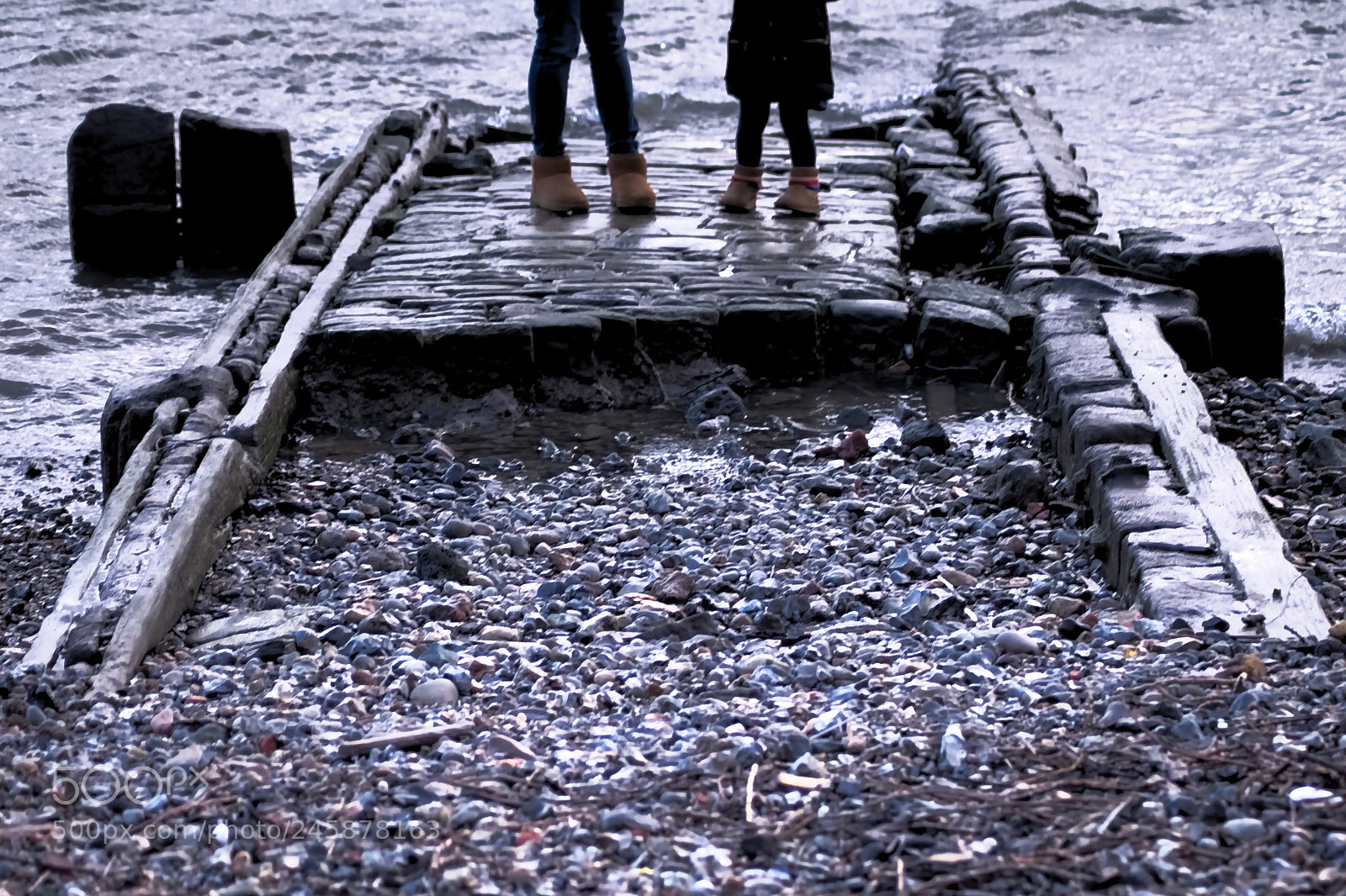 Nikon D60 sample photo. On the banks of photography