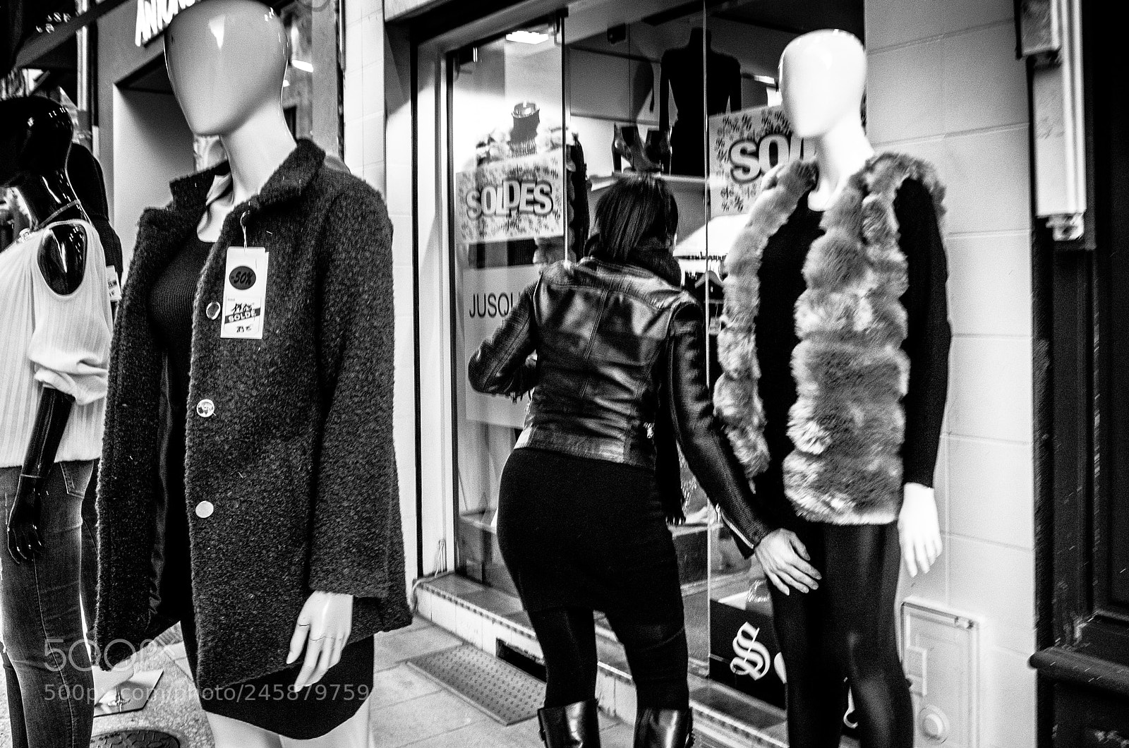 Ricoh GR II sample photo. Untitled photography