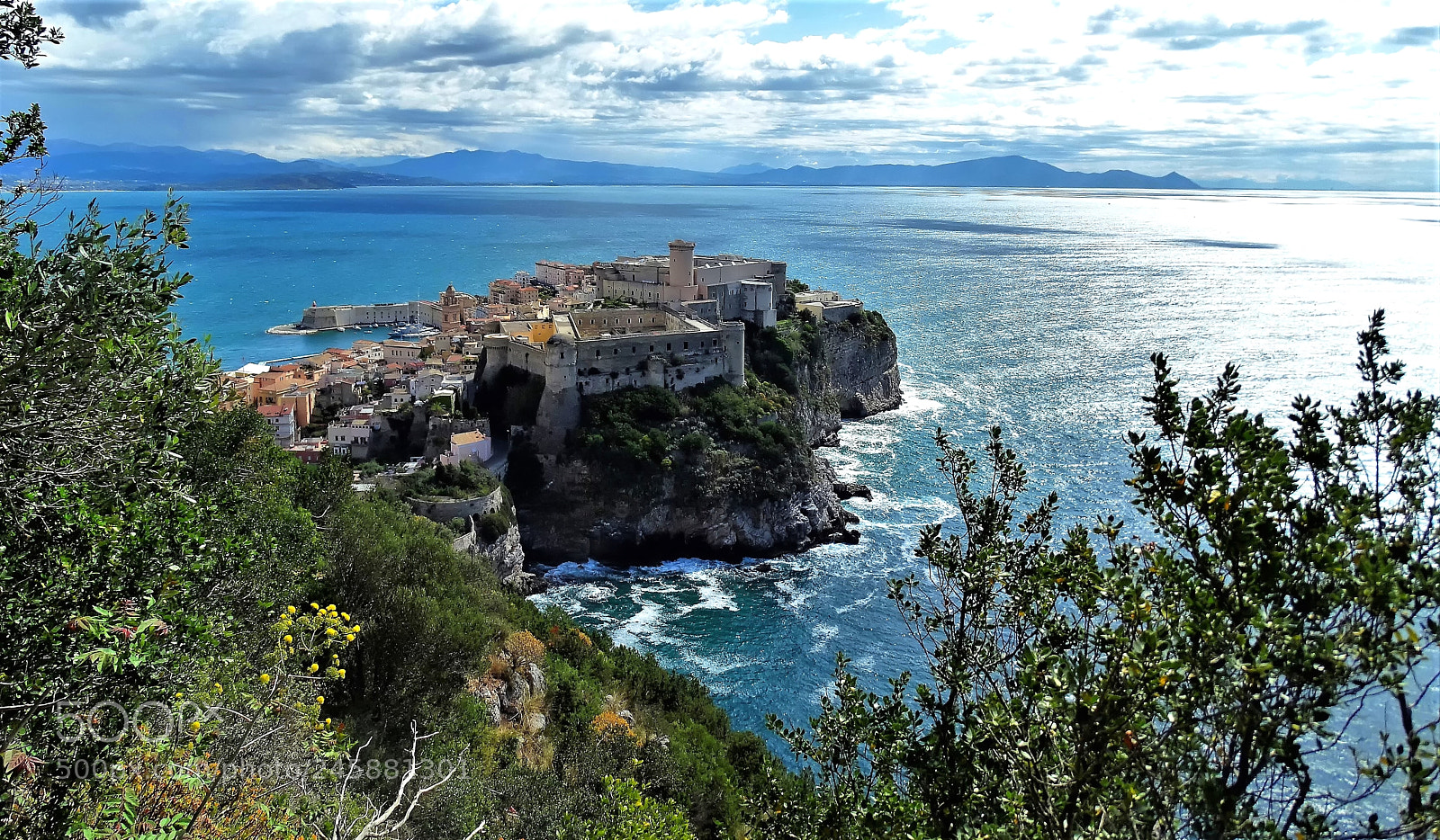 Sony Cyber-shot DSC-HX400V sample photo. Gaeta, italy photography