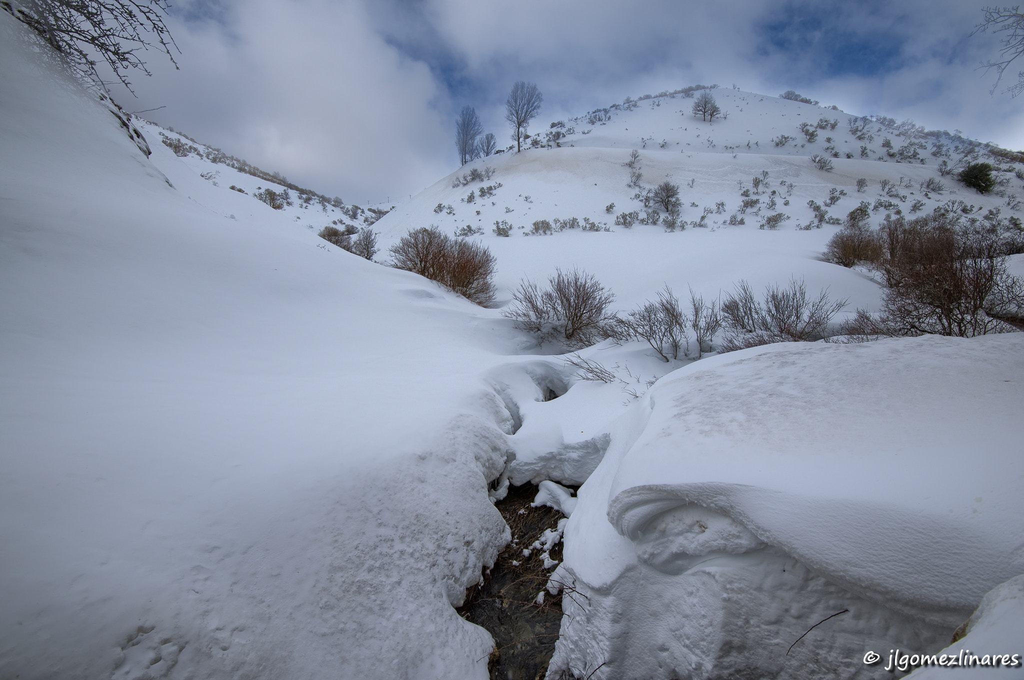 Nikon AF-S Nikkor 16-35mm F4G ED VR sample photo. Surcos photography