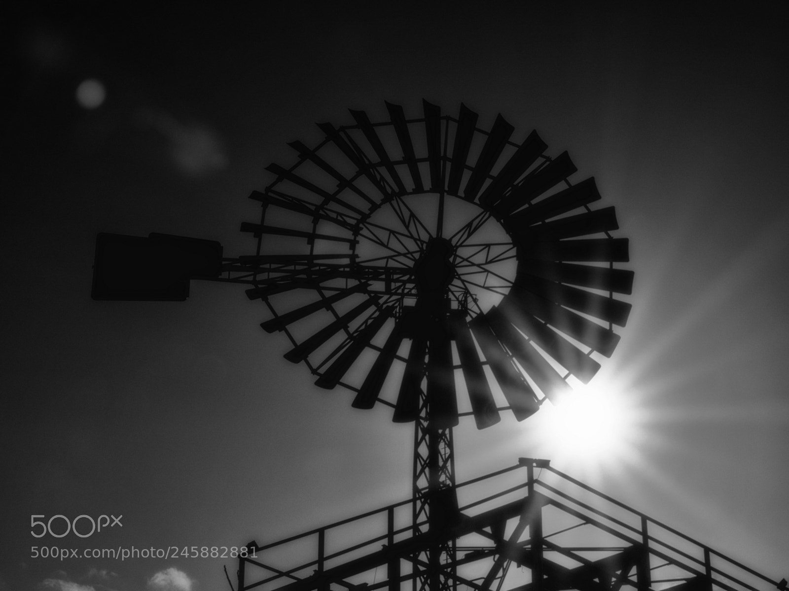 Sony Cyber-shot DSC-RX10 IV sample photo. ... windenergieturm ... photography