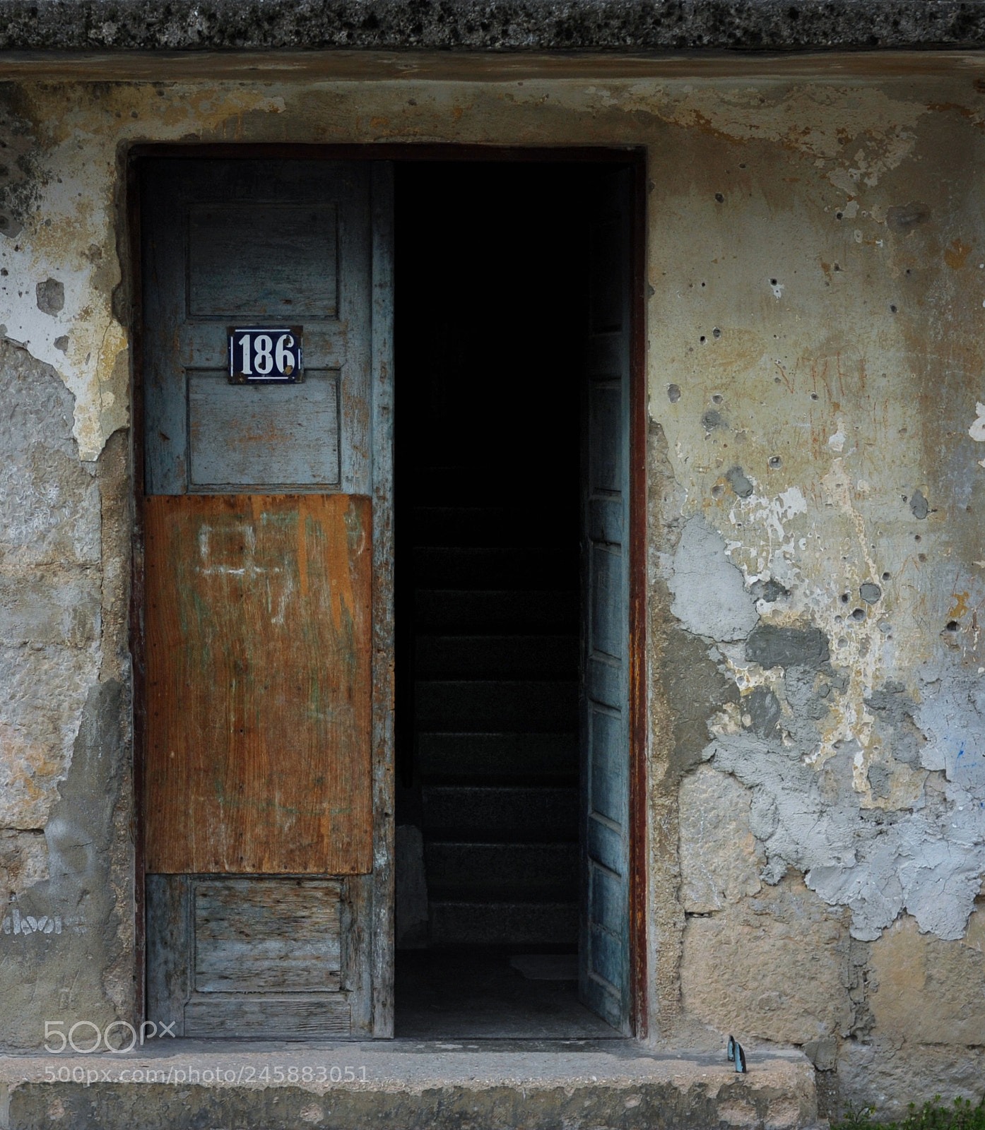 Nikon D700 sample photo. Old photography