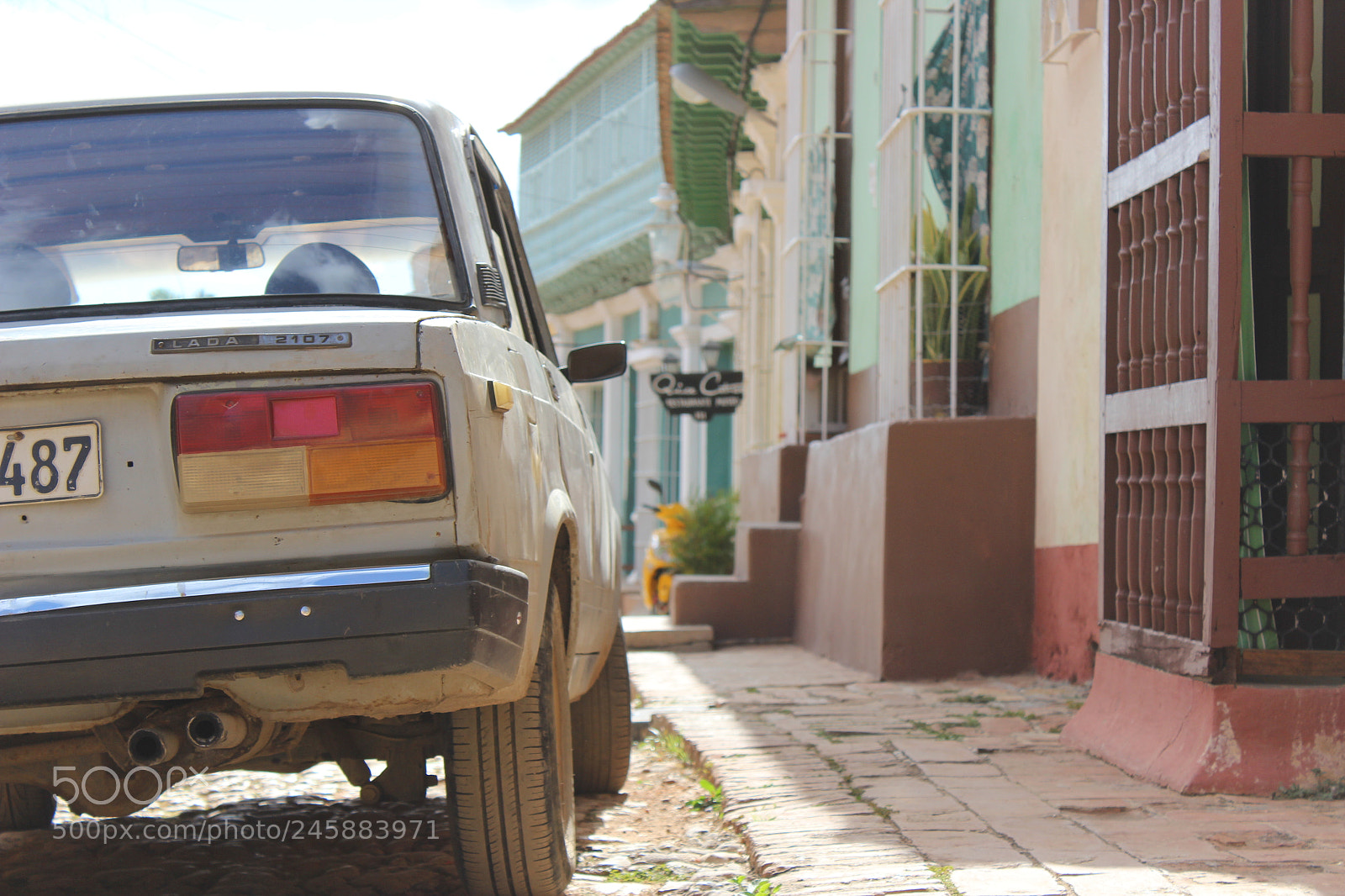 Canon EOS 600D (Rebel EOS T3i / EOS Kiss X5) sample photo. Vintage photography