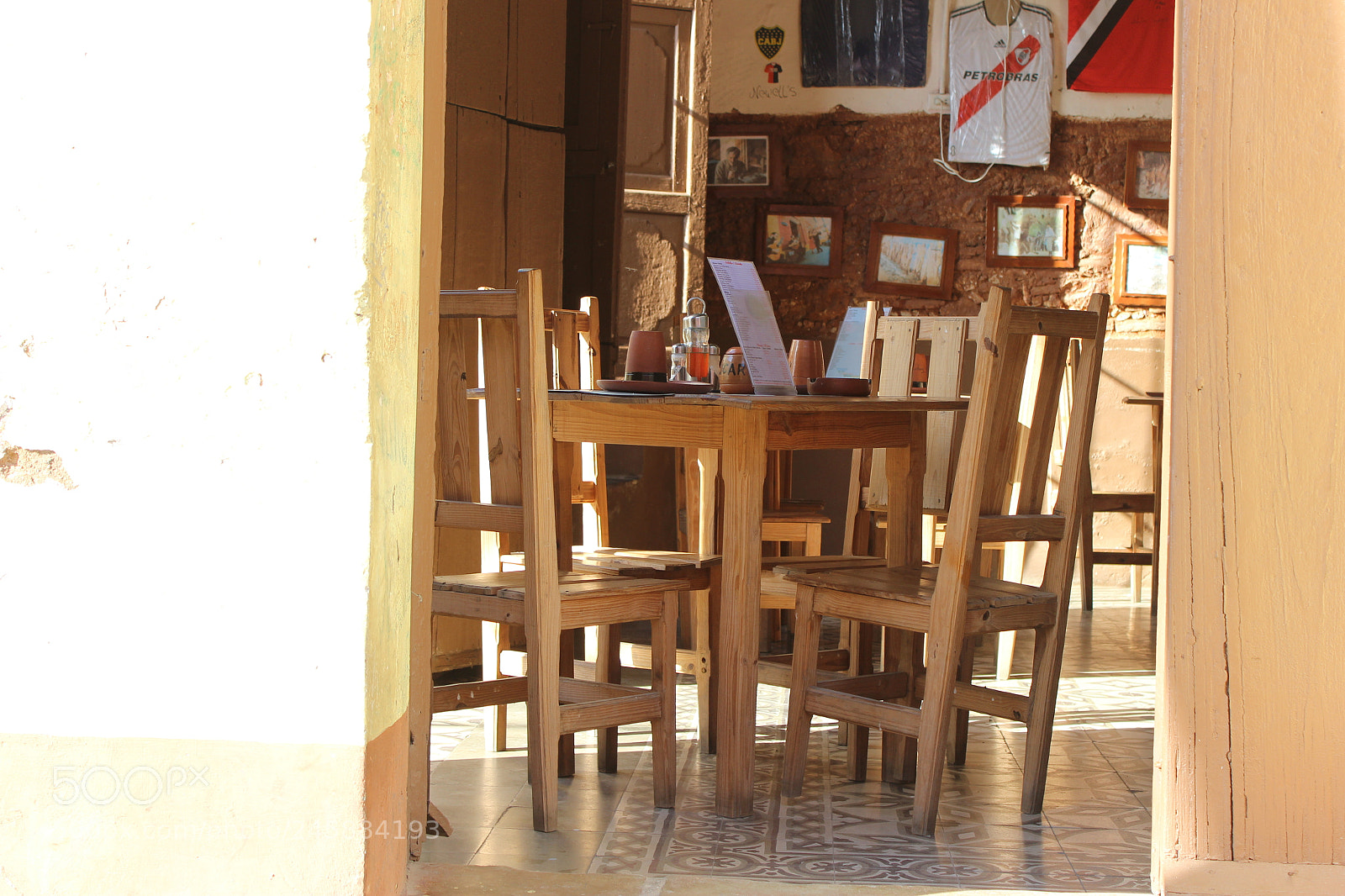 Canon EOS 600D (Rebel EOS T3i / EOS Kiss X5) sample photo. Restaurent photography