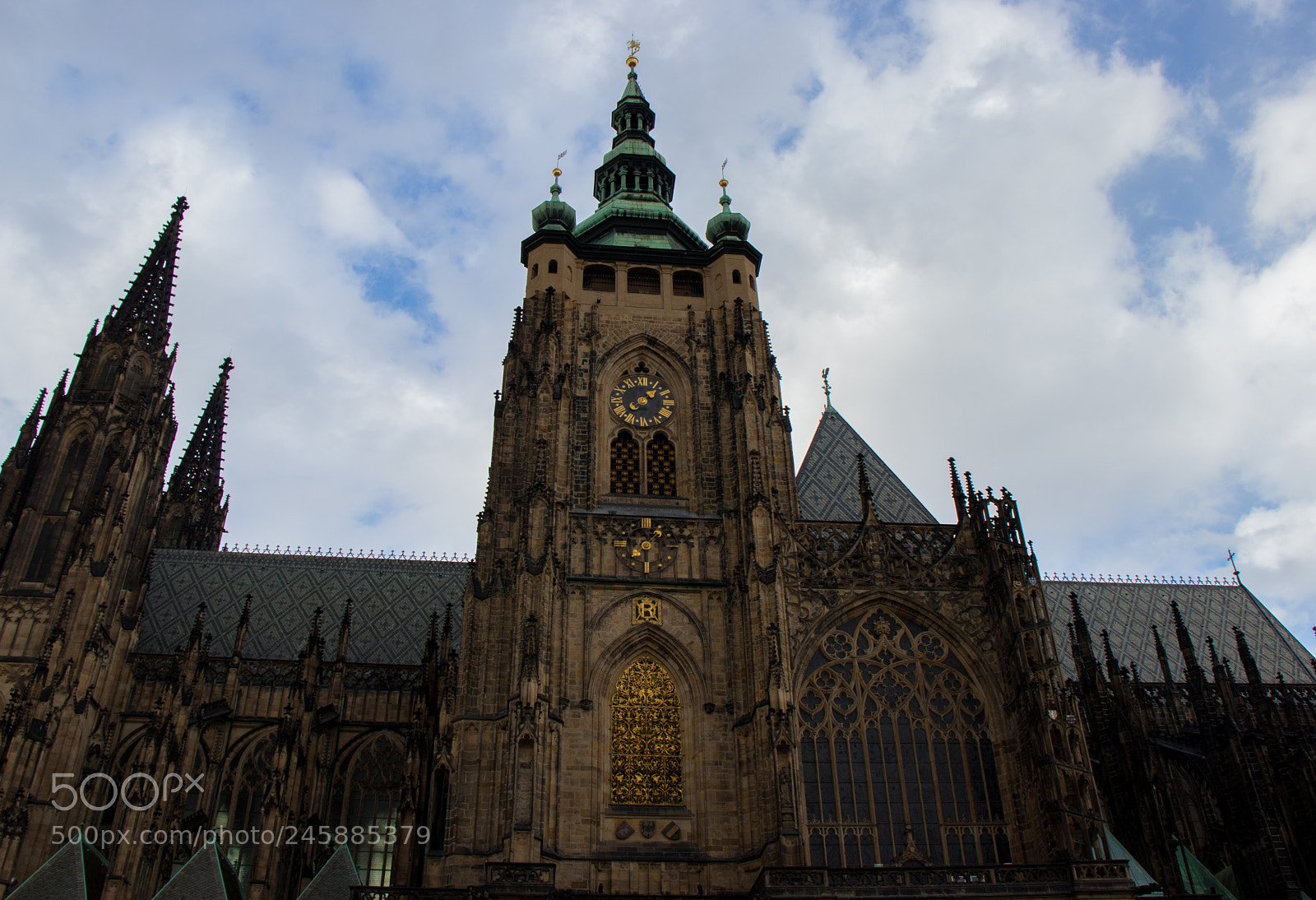 Canon EOS 200D (EOS Rebel SL2 / EOS Kiss X9) sample photo. Astonishing st. vitus cathedral photography
