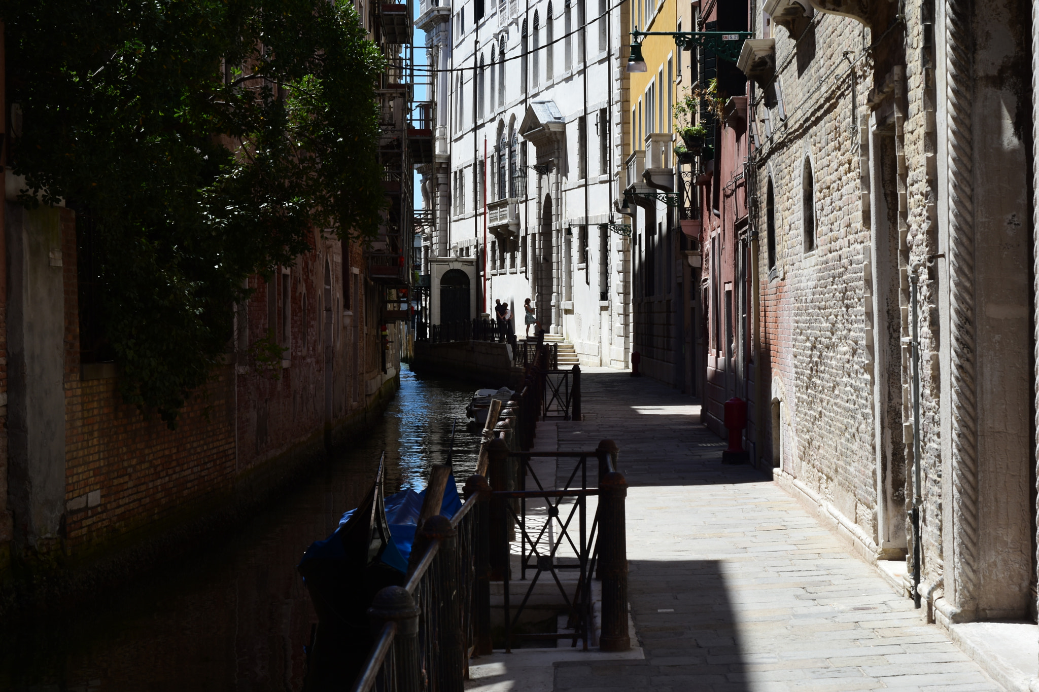 Nikon D5500 + Nikon AF Nikkor 50mm F1.8D sample photo. Venice photography