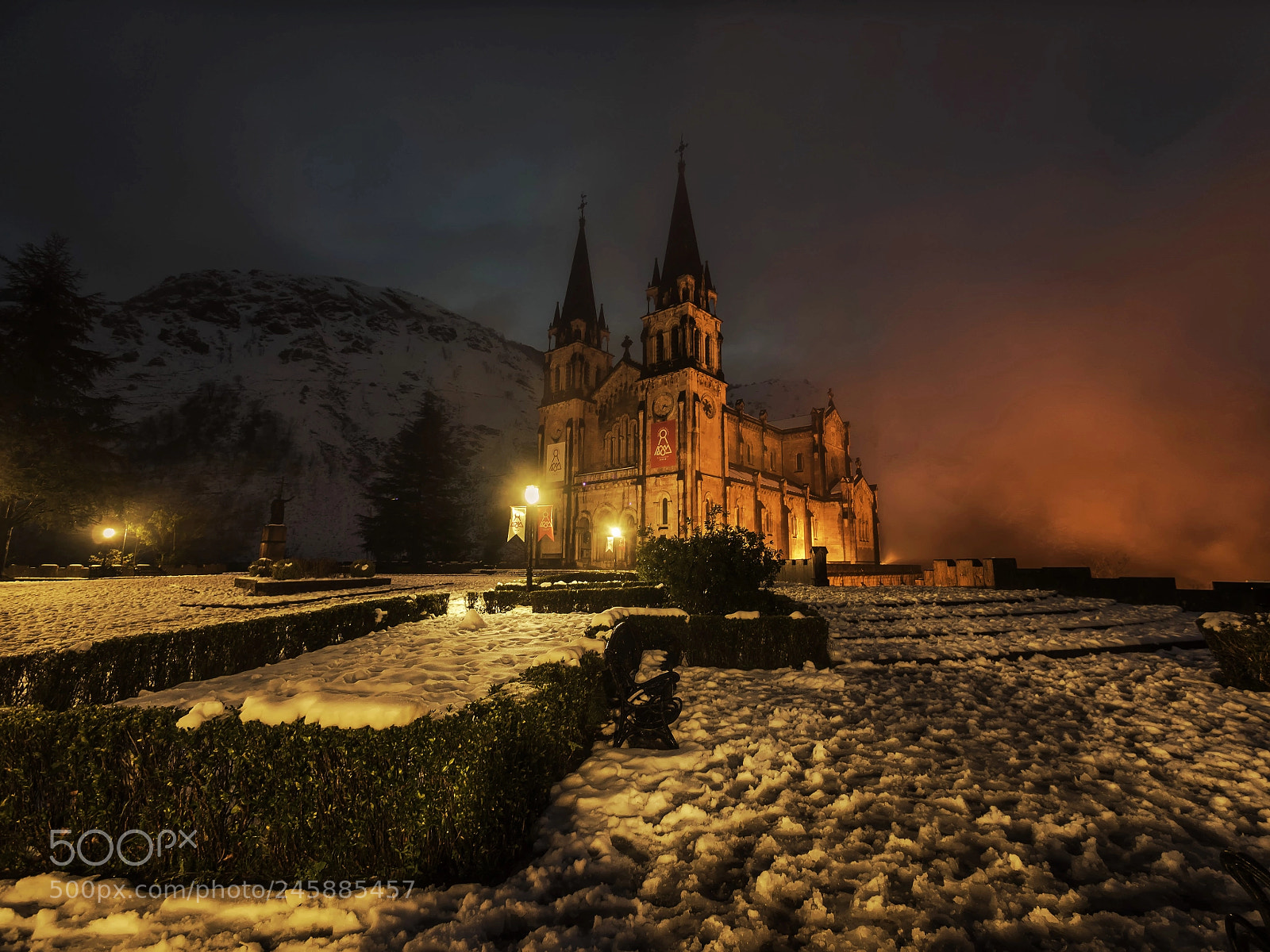 Olympus OM-D E-M5 II sample photo. Basilica de covadonga photography