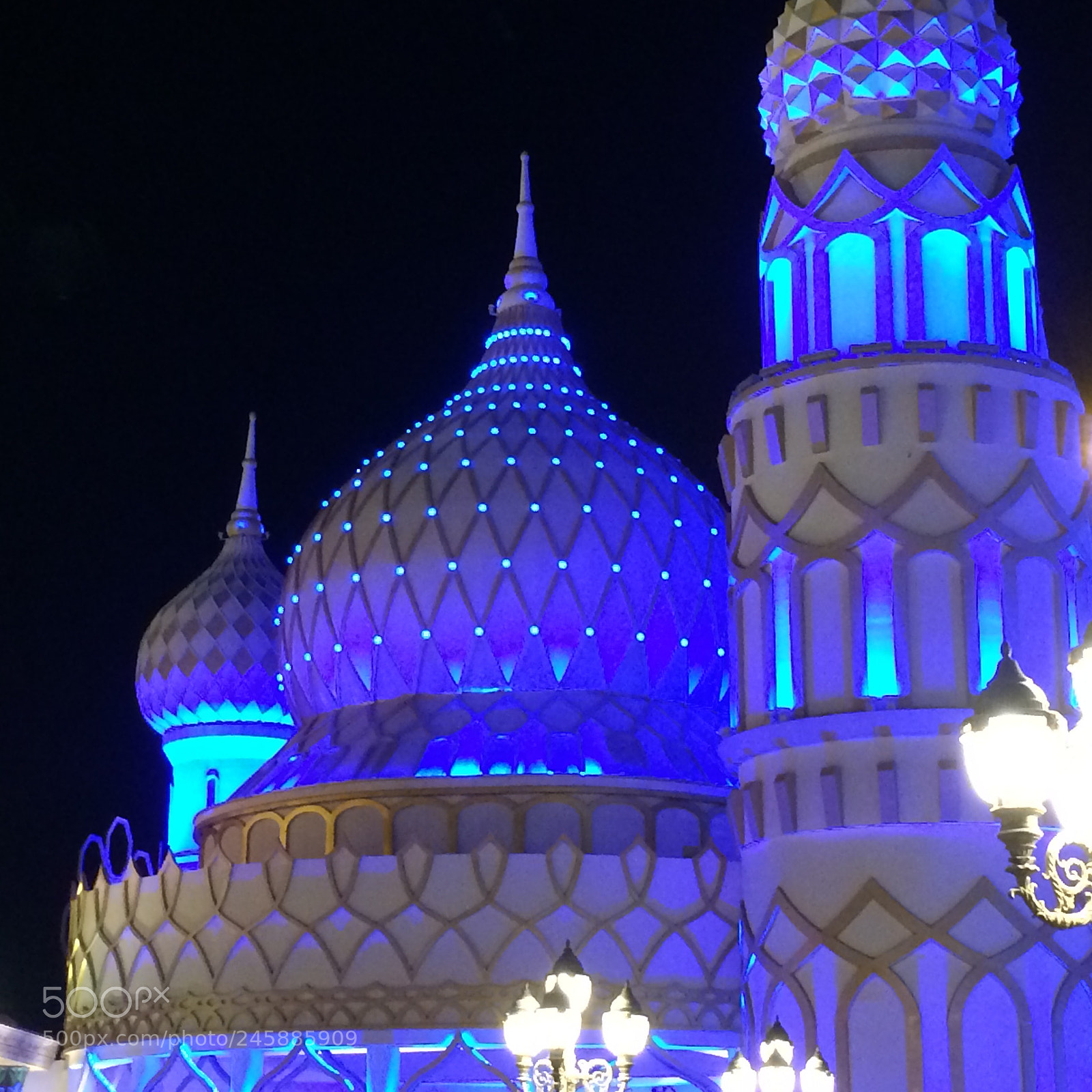 Apple iPhone 5s sample photo. Global village photography