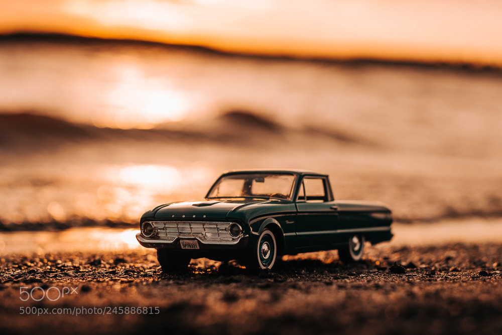 Canon EOS 700D (EOS Rebel T5i / EOS Kiss X7i) sample photo. Falcon ranchero miniature photography