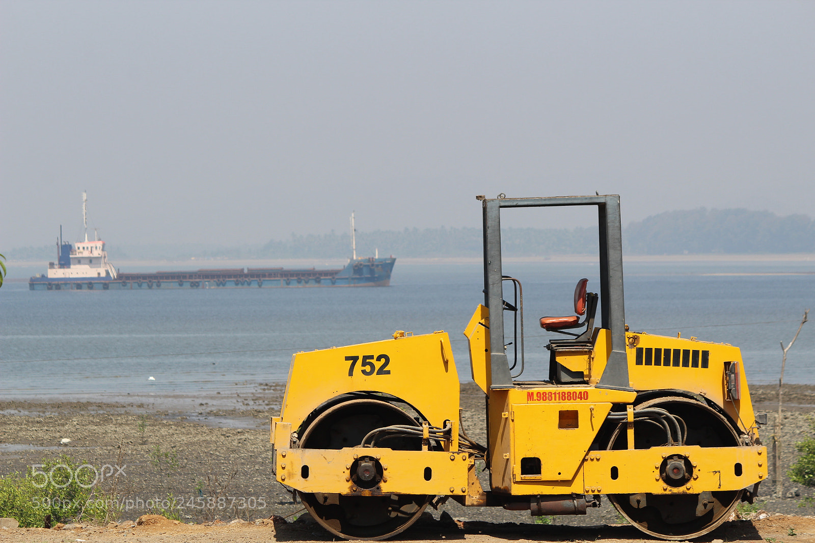 Canon EF-S 55-250mm F4-5.6 IS II sample photo. Heavy duties photography