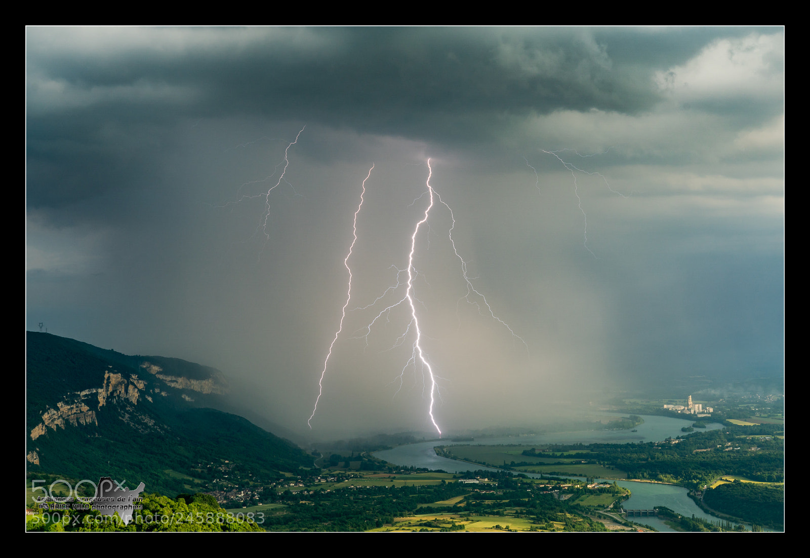 Sony ILCA-77M2 sample photo. Storm on the rhone photography