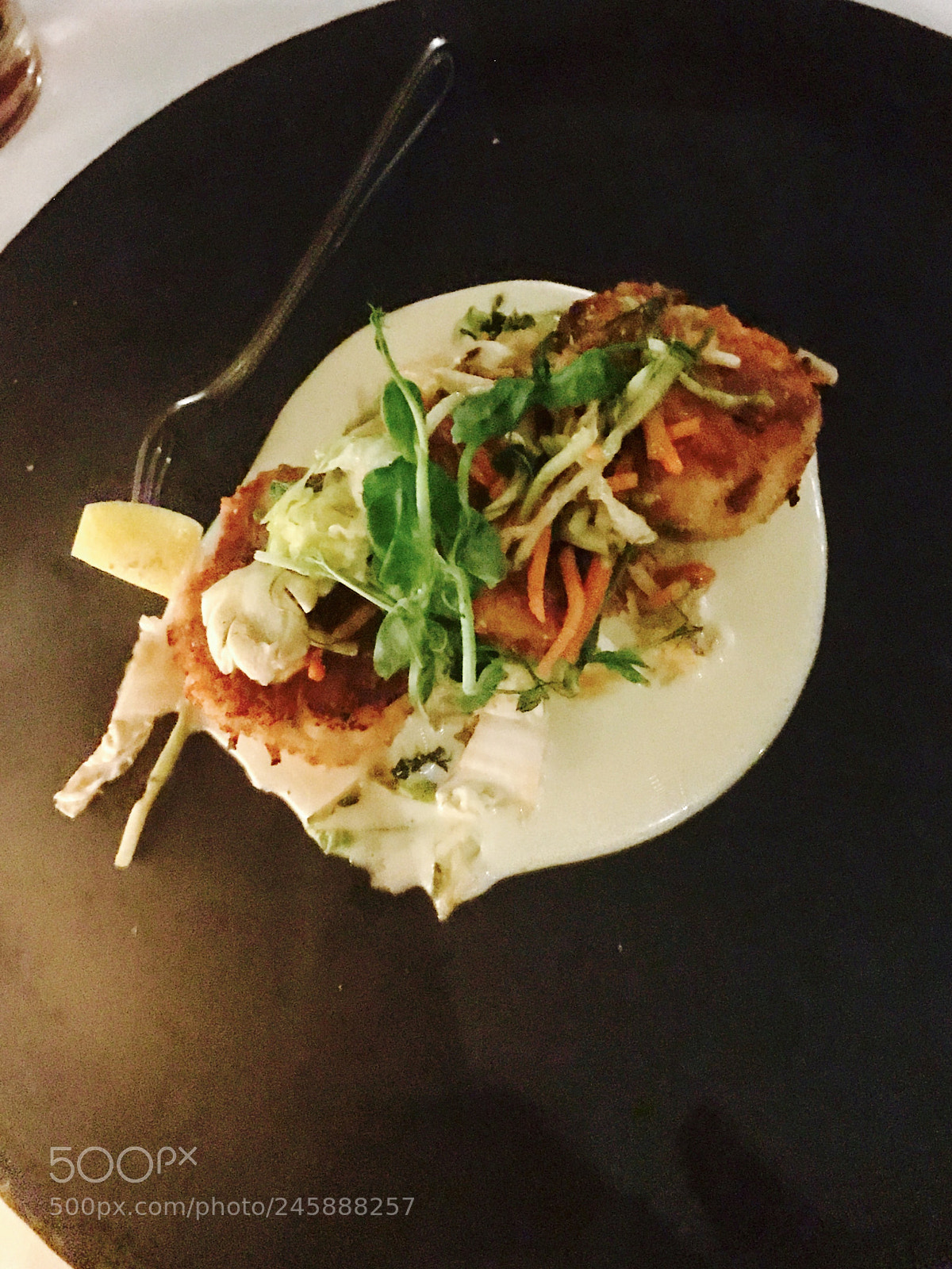 Apple iPhone 7 Plus sample photo. Eating on fifth ave photography