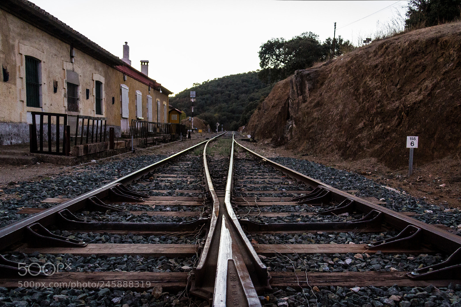 Canon EOS 600D (Rebel EOS T3i / EOS Kiss X5) sample photo. Sierra norte railway photography