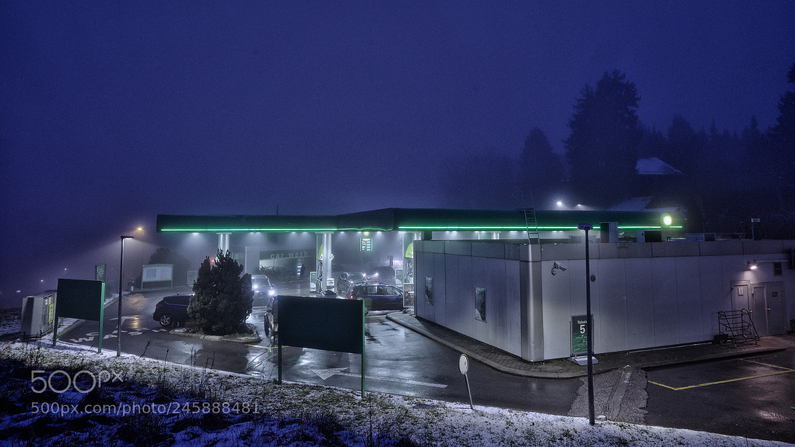 Fujifilm X-T10 sample photo. A dark and bleak photography