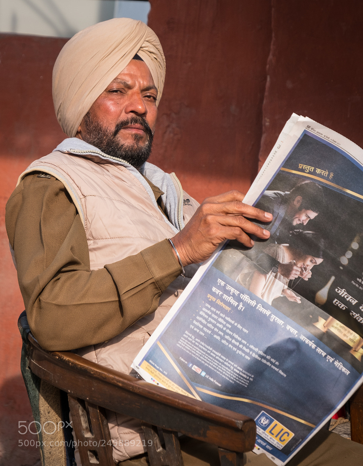 Fujifilm X-T2 sample photo. Newspaper in new delhi photography