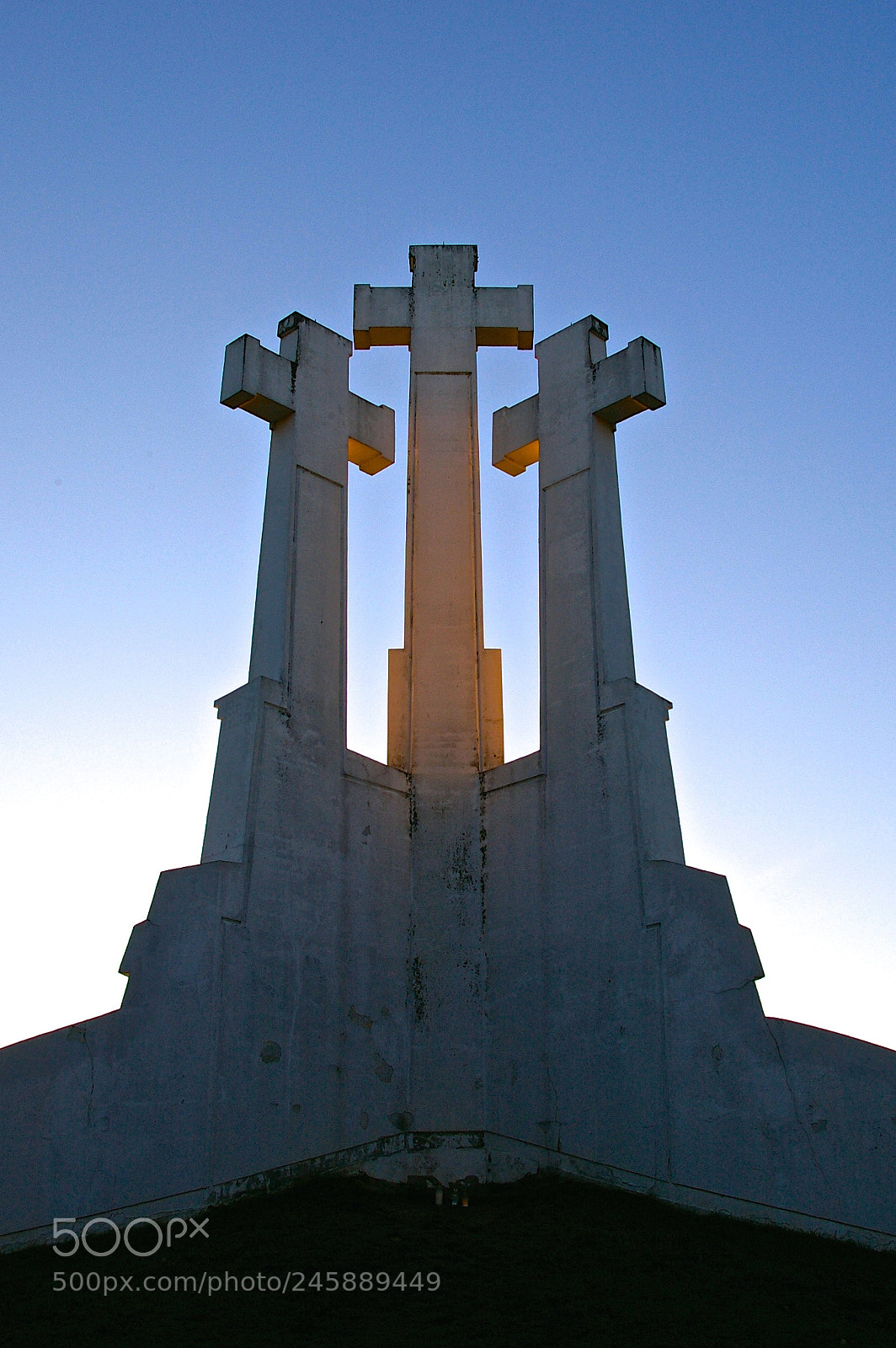 Pentax K100D sample photo. Hill of the 3 crosses photography