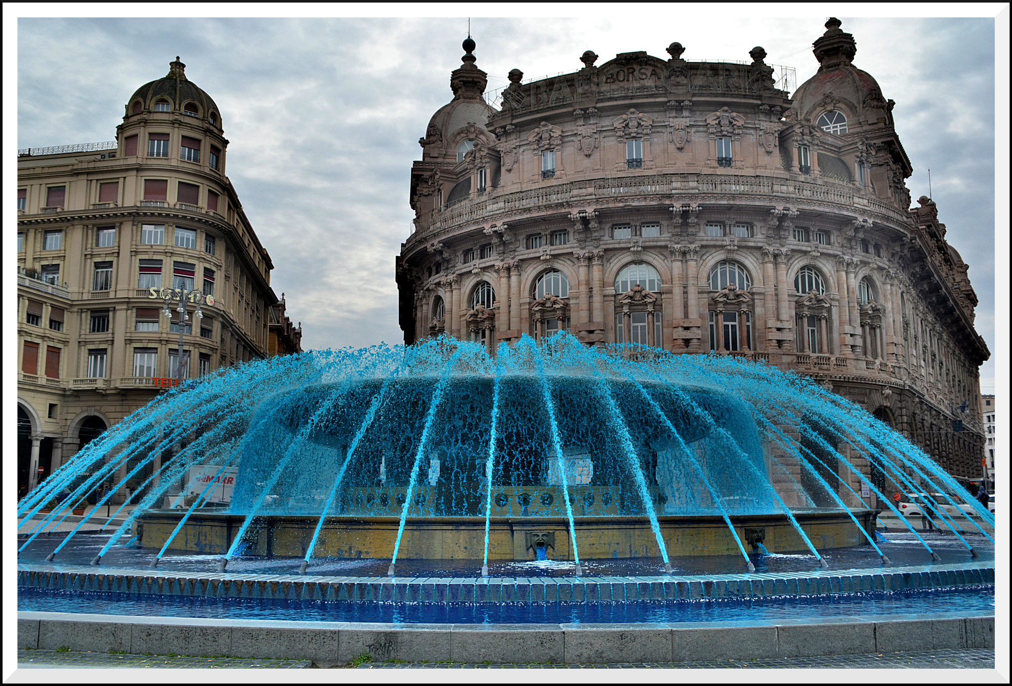 Nikon D5200 sample photo. Blue fountain photography