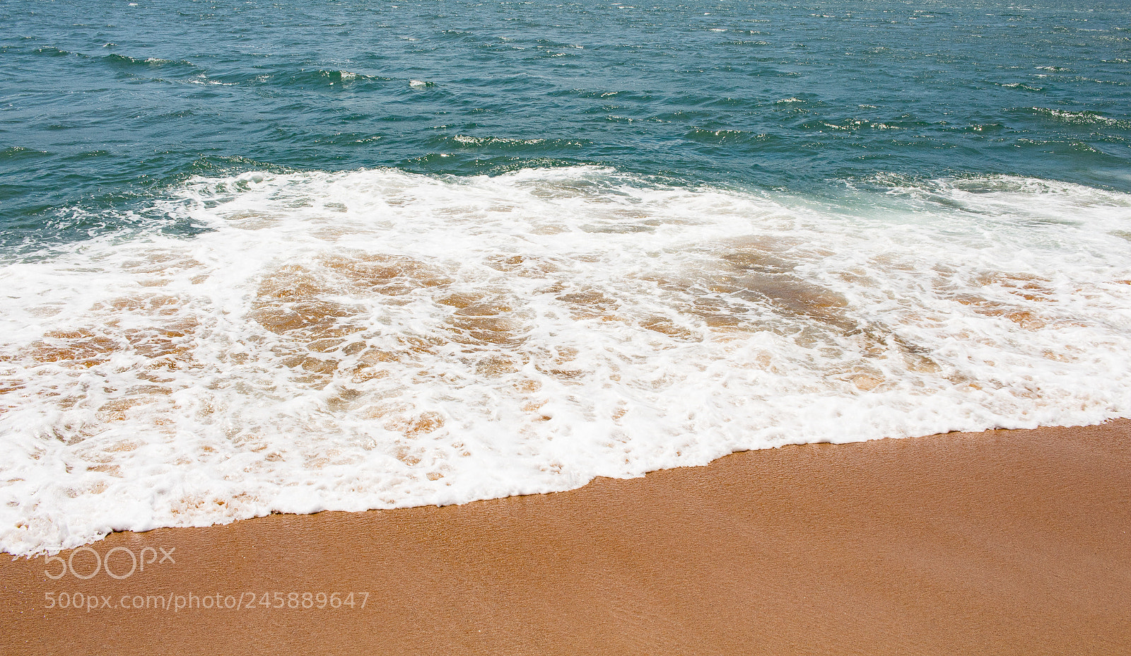 Canon EOS 1300D (EOS Rebel T6 / EOS Kiss X80) sample photo. Kisses from sea photography