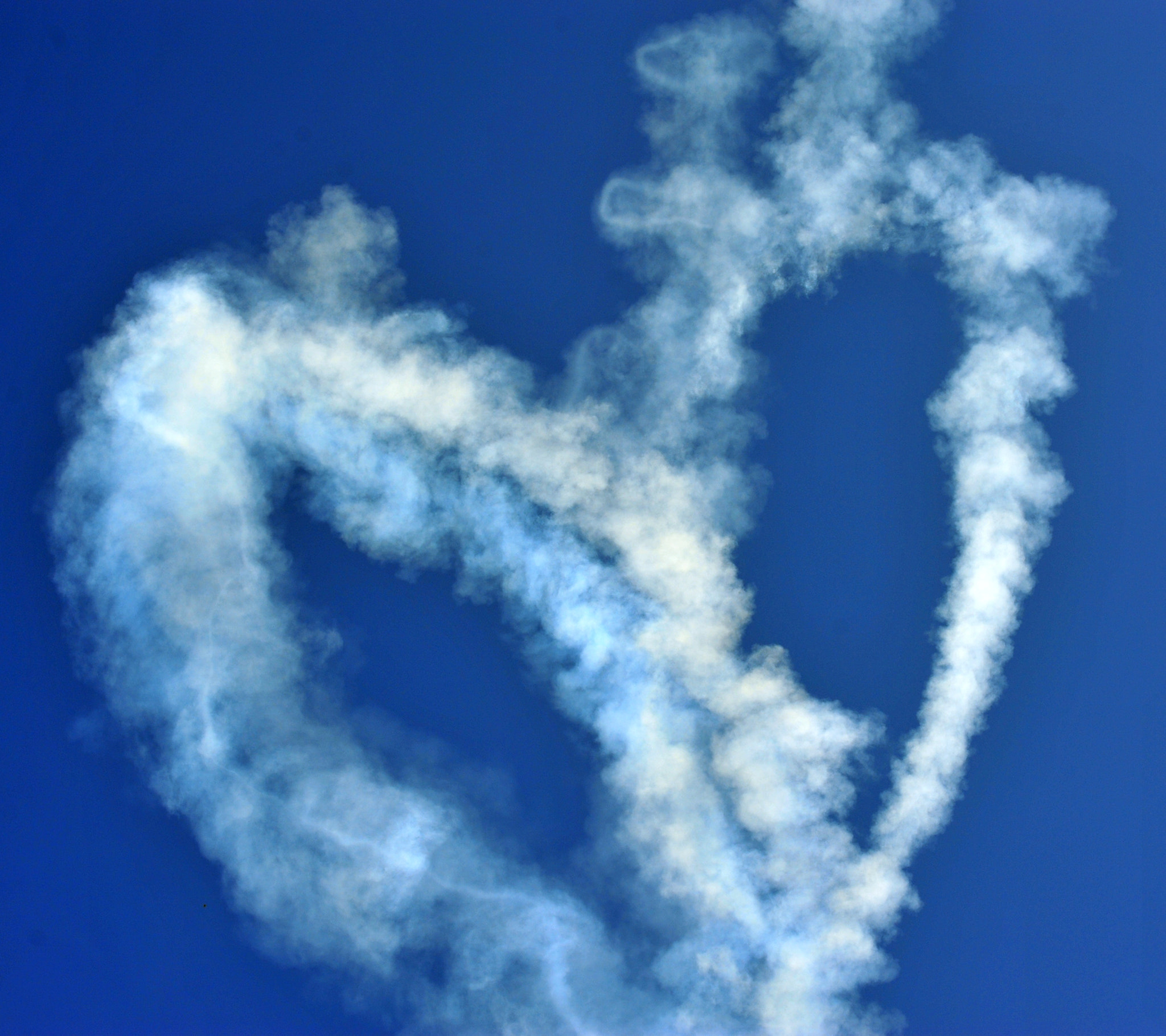 Nikon D700 sample photo. Heart clouds photography
