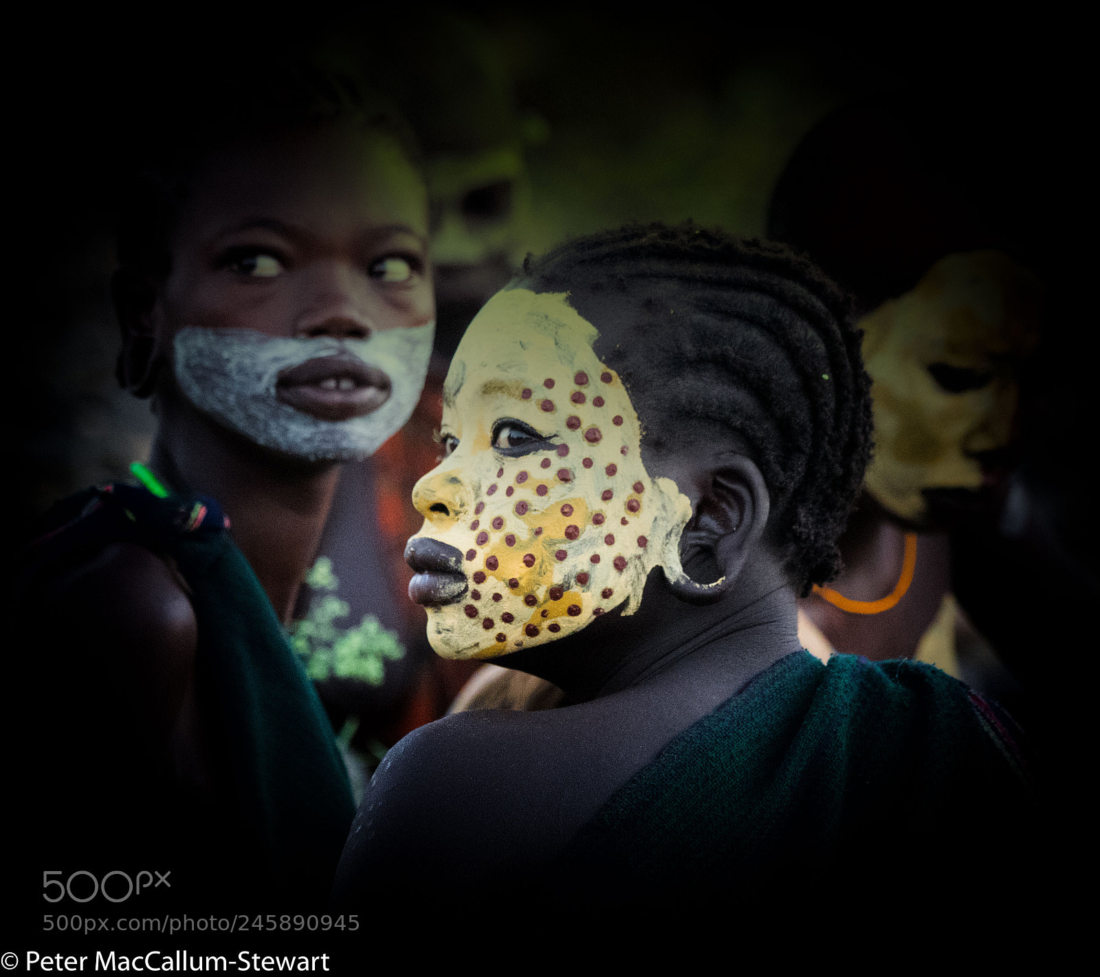 Olympus OM-D E-M1 sample photo. Suri girls. omo valley photography