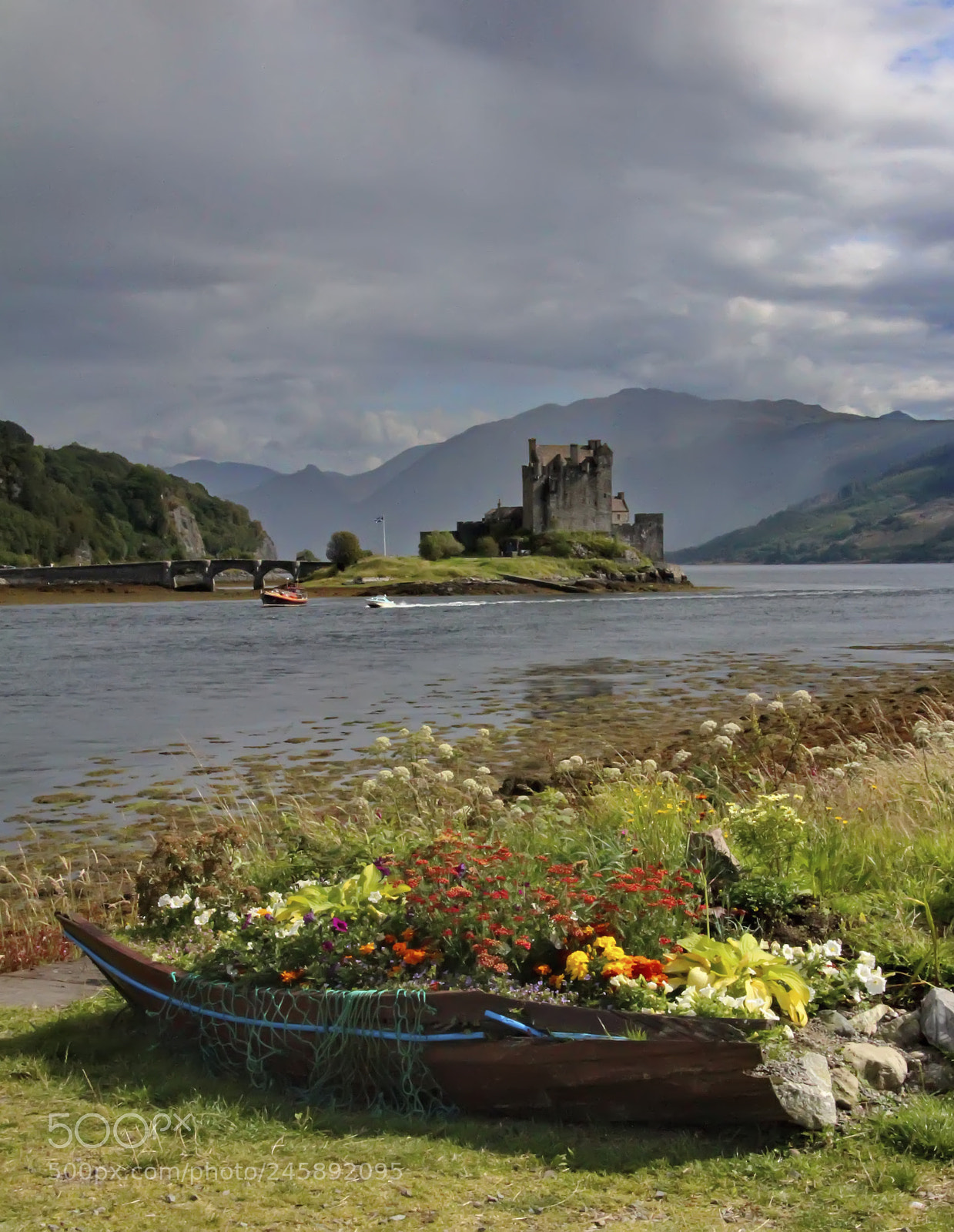 Canon EOS 600D (Rebel EOS T3i / EOS Kiss X5) sample photo. Eilean donan castle photography