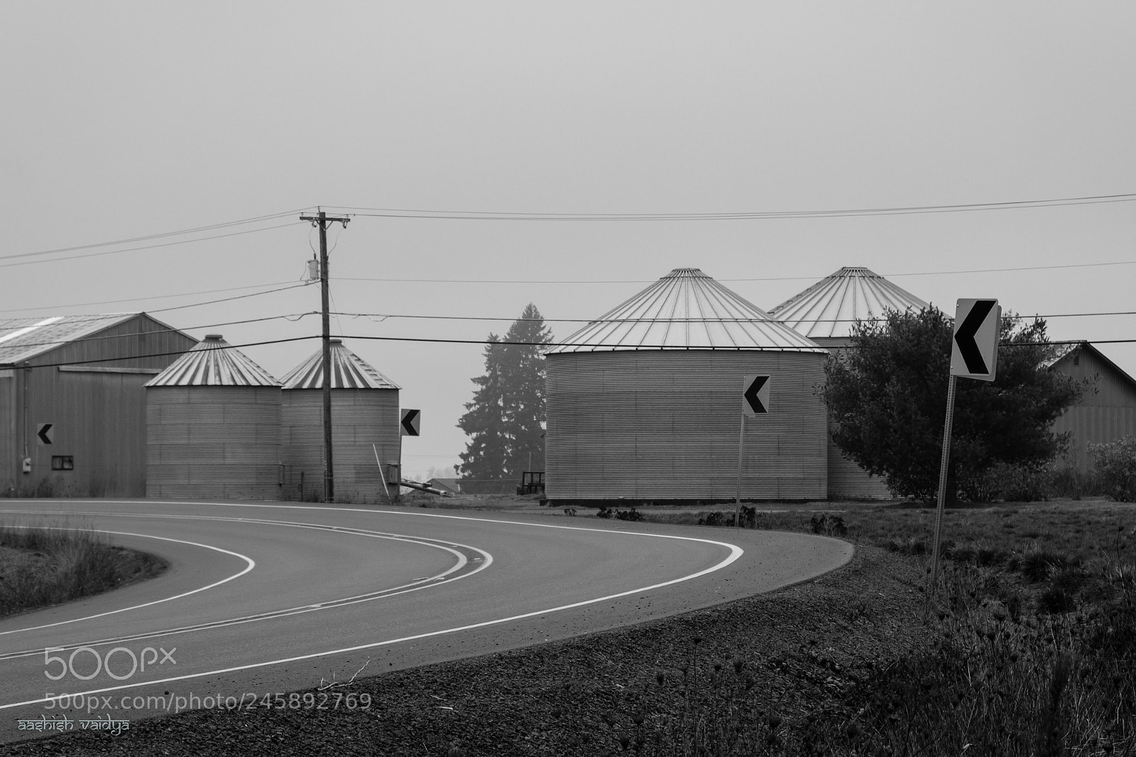 Canon EOS 600D (Rebel EOS T3i / EOS Kiss X5) sample photo. Granaries on a farm photography