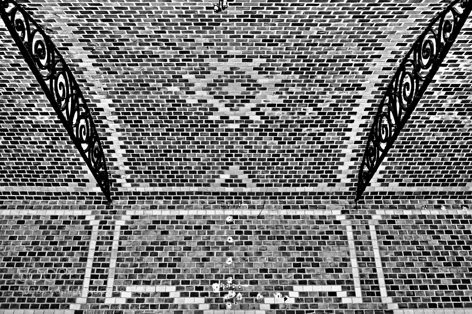 Canon EOS 760D (EOS Rebel T6s / EOS 8000D) sample photo. Brick-pattern photography