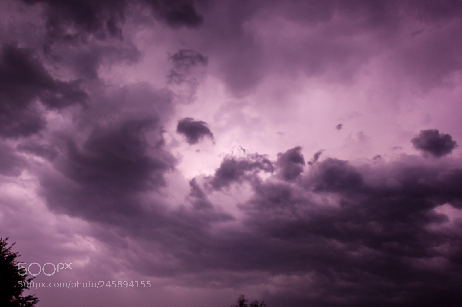 Canon EOS 550D (EOS Rebel T2i / EOS Kiss X4) sample photo. Lightning behind clouds photography