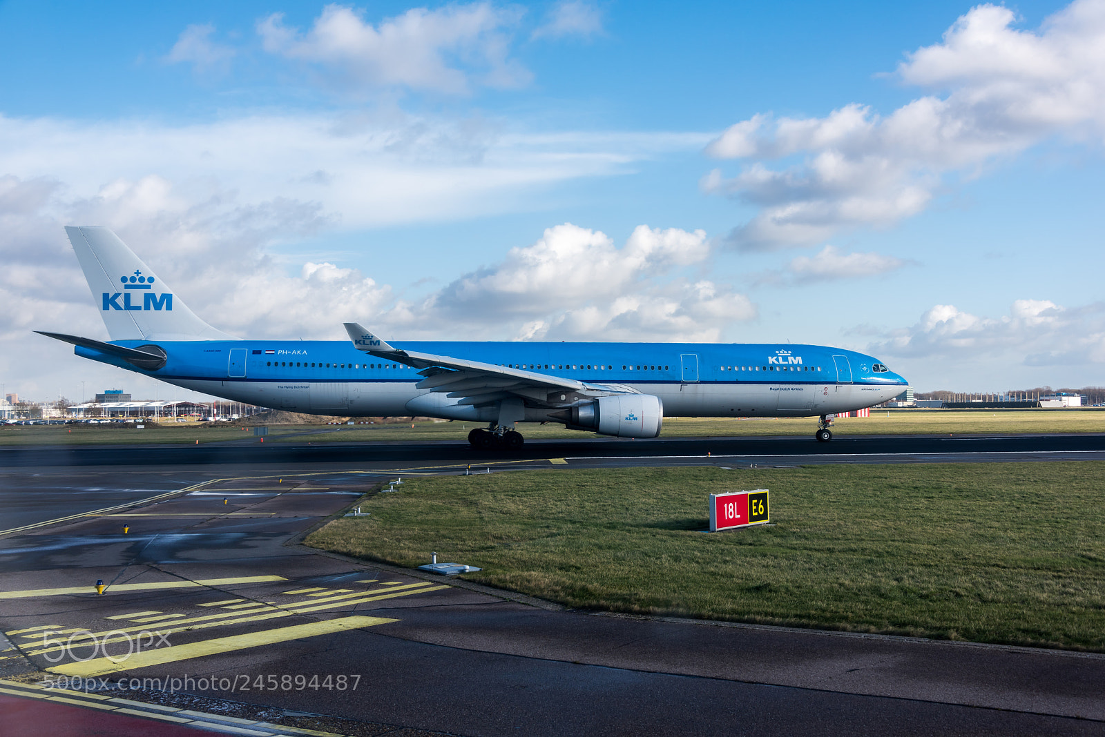 Nikon D810 sample photo. Schipol_ airbus-a 330 photography