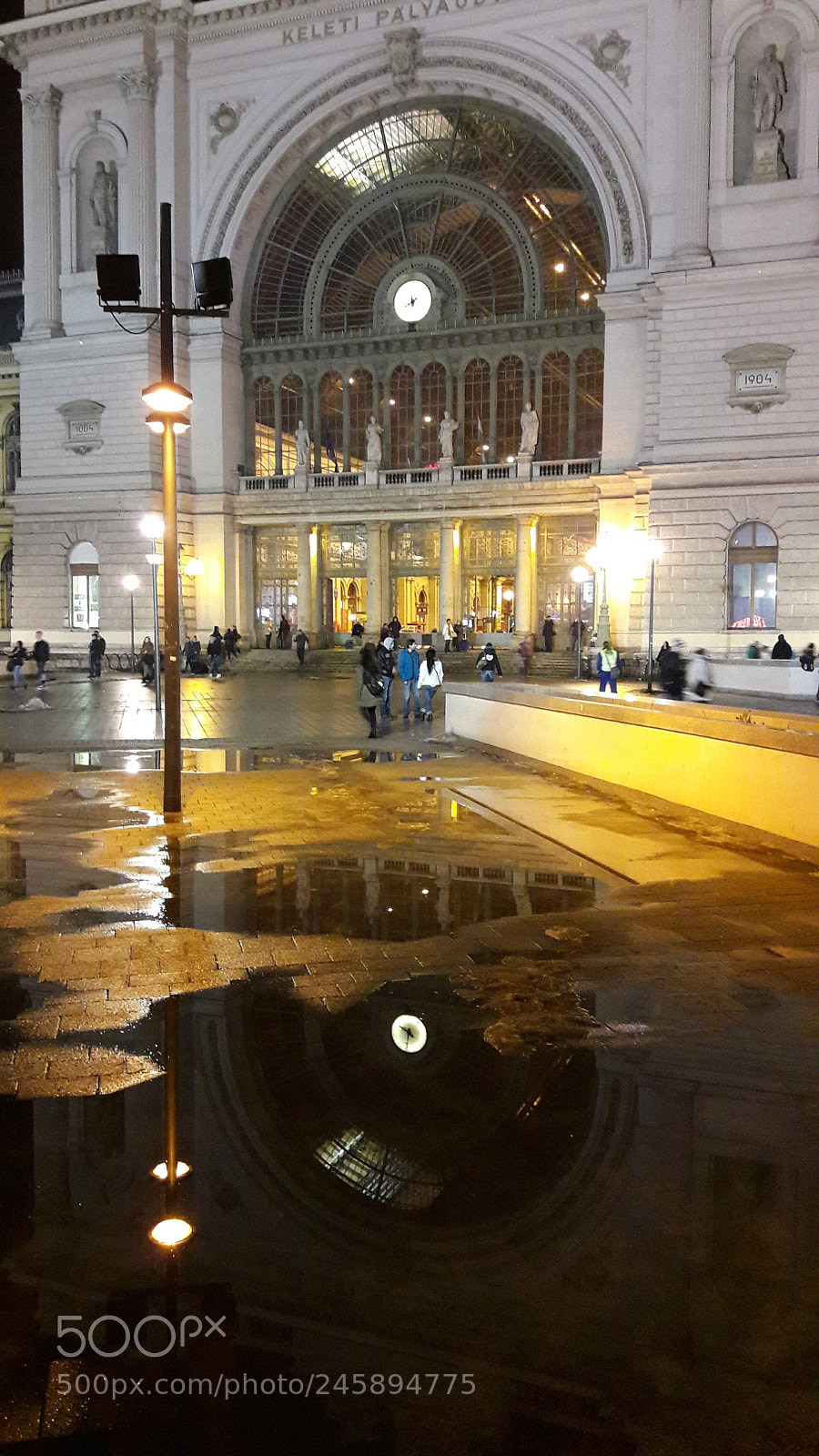 Samsung Galaxy A5(2016) sample photo. Reflection photography