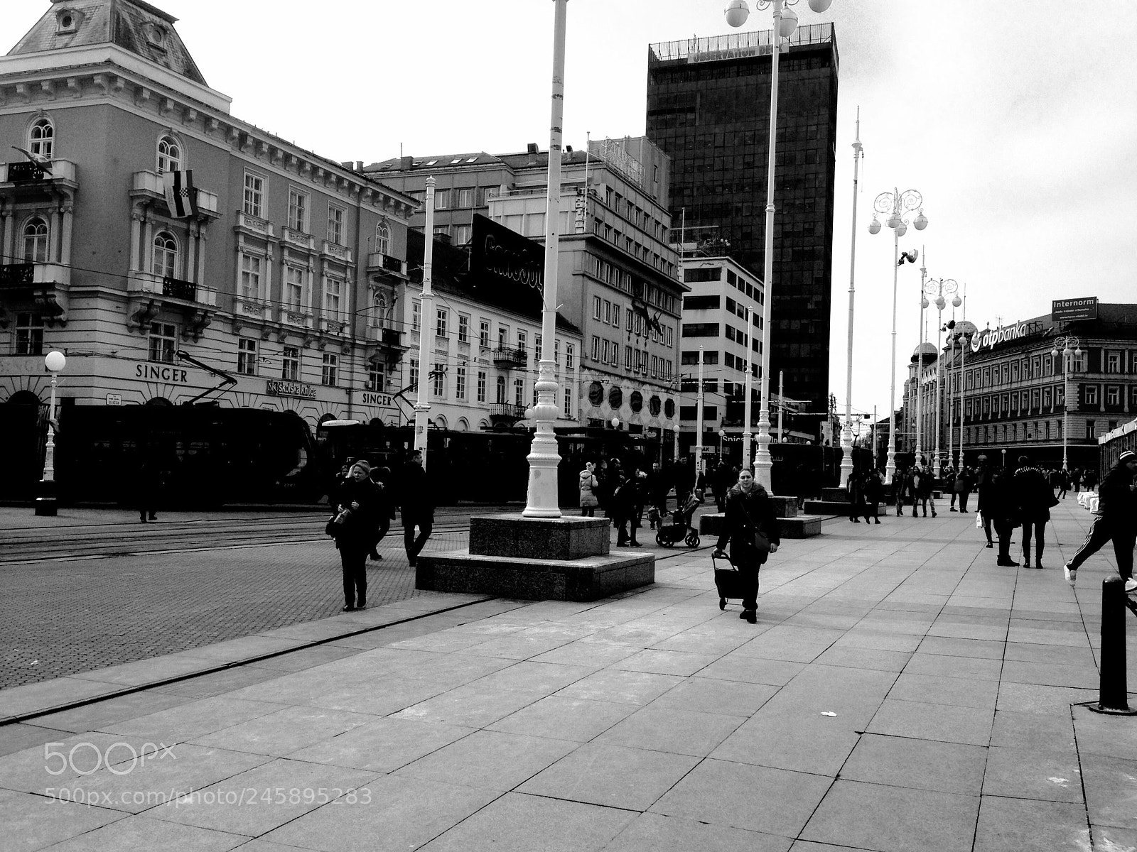 Apple iPhone 5 sample photo. City photography