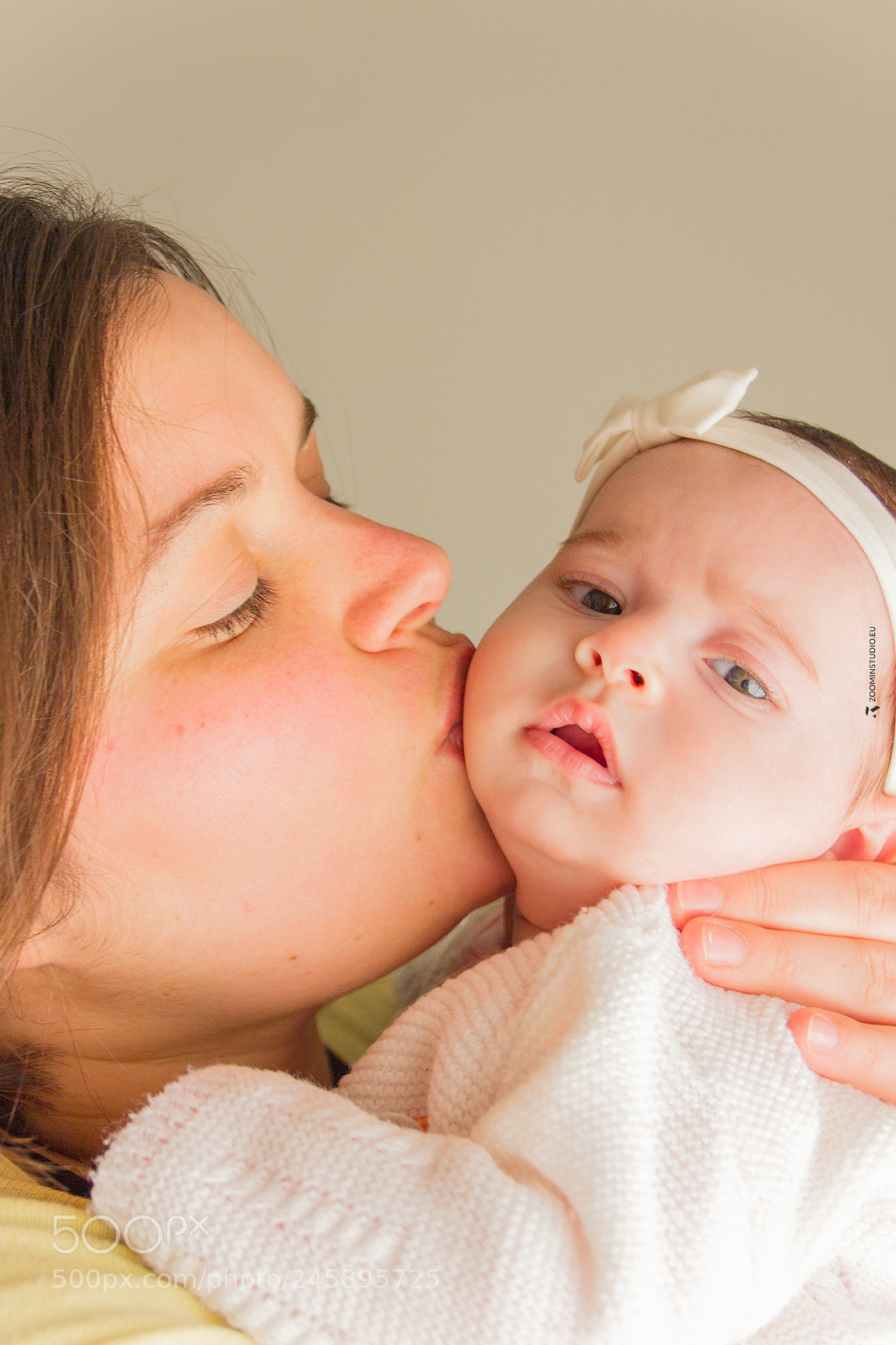 Canon EOS 550D (EOS Rebel T2i / EOS Kiss X4) sample photo. Newborn session photography
