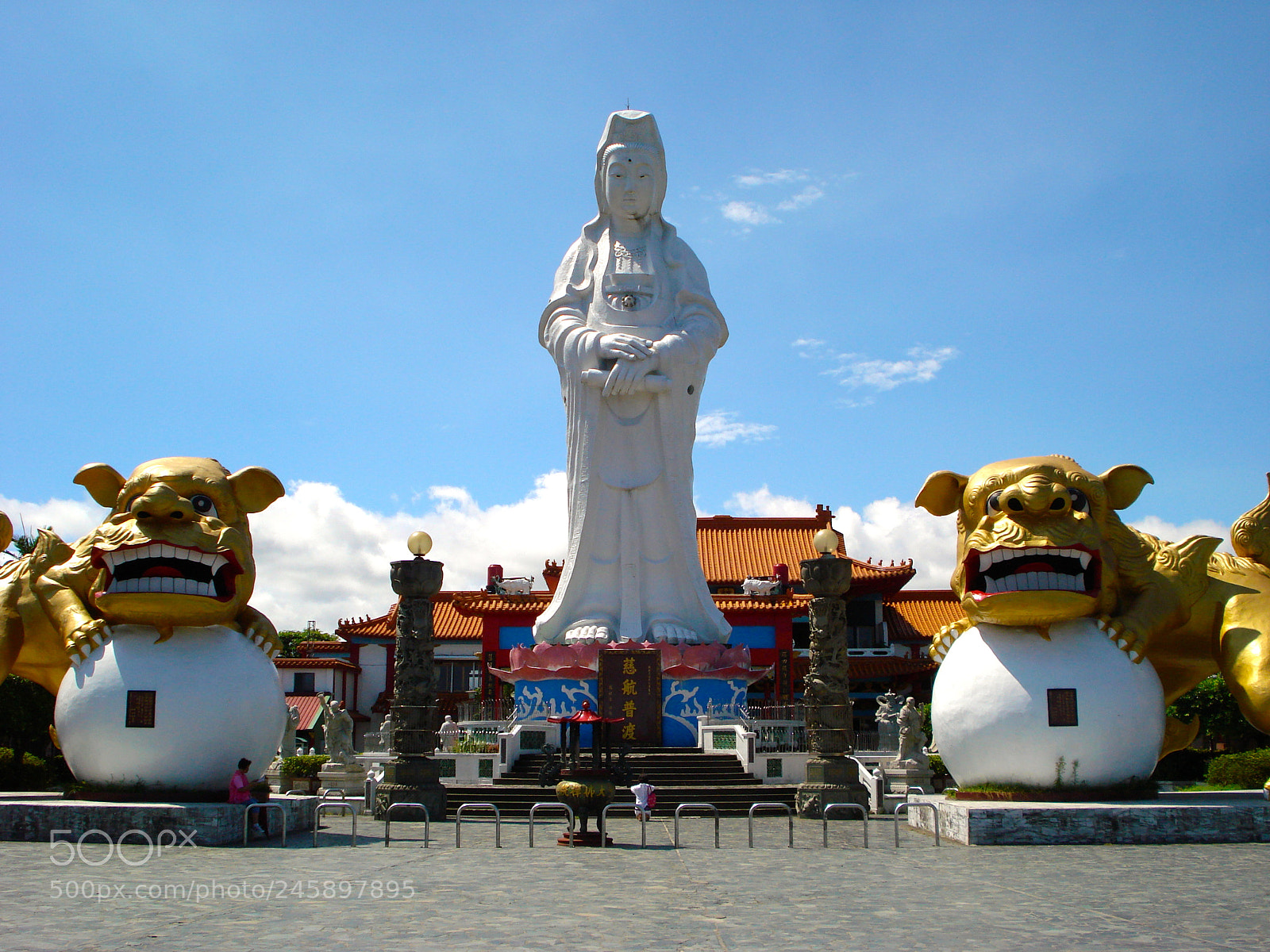 Sony DSC-W55 sample photo. Keelung city buddhist temple photography