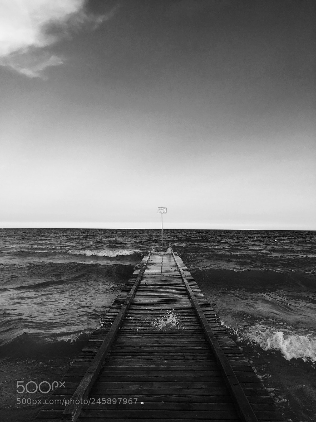 Apple iPhone SE sample photo. Sea photography