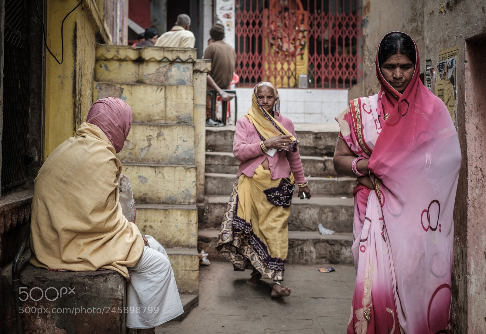 Fujifilm X-T2 sample photo. Alley of varanasi photography