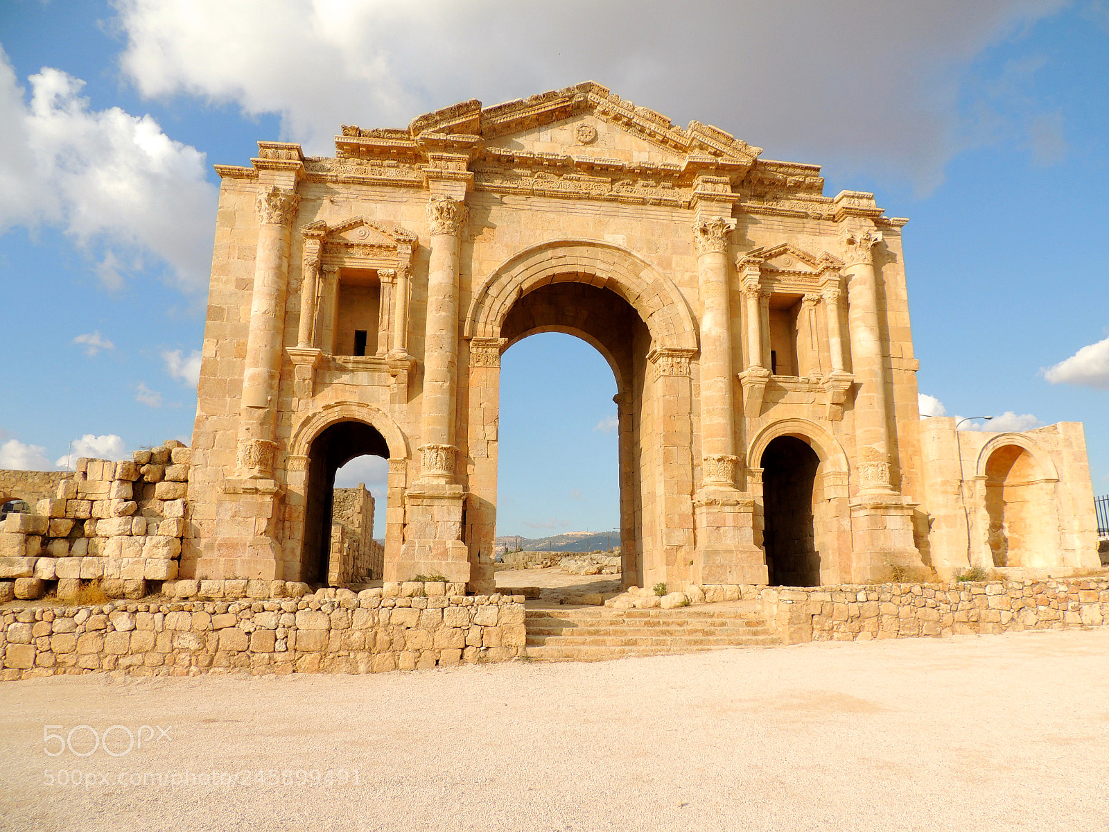 Nikon Coolpix P510 sample photo. Arch of hadrian photography