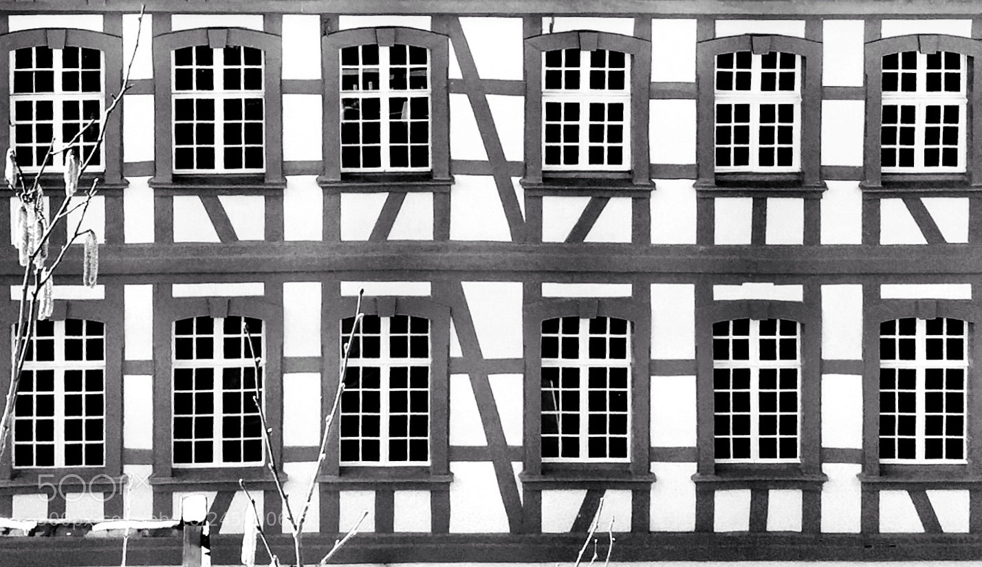 Apple iPhone 6 sample photo. Monschau the little old photography