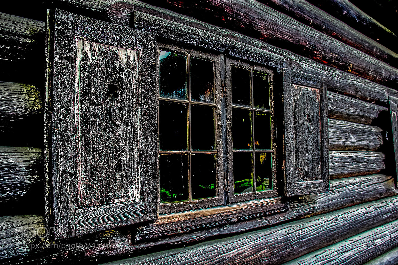 Canon EOS 60D sample photo. Window to the past photography