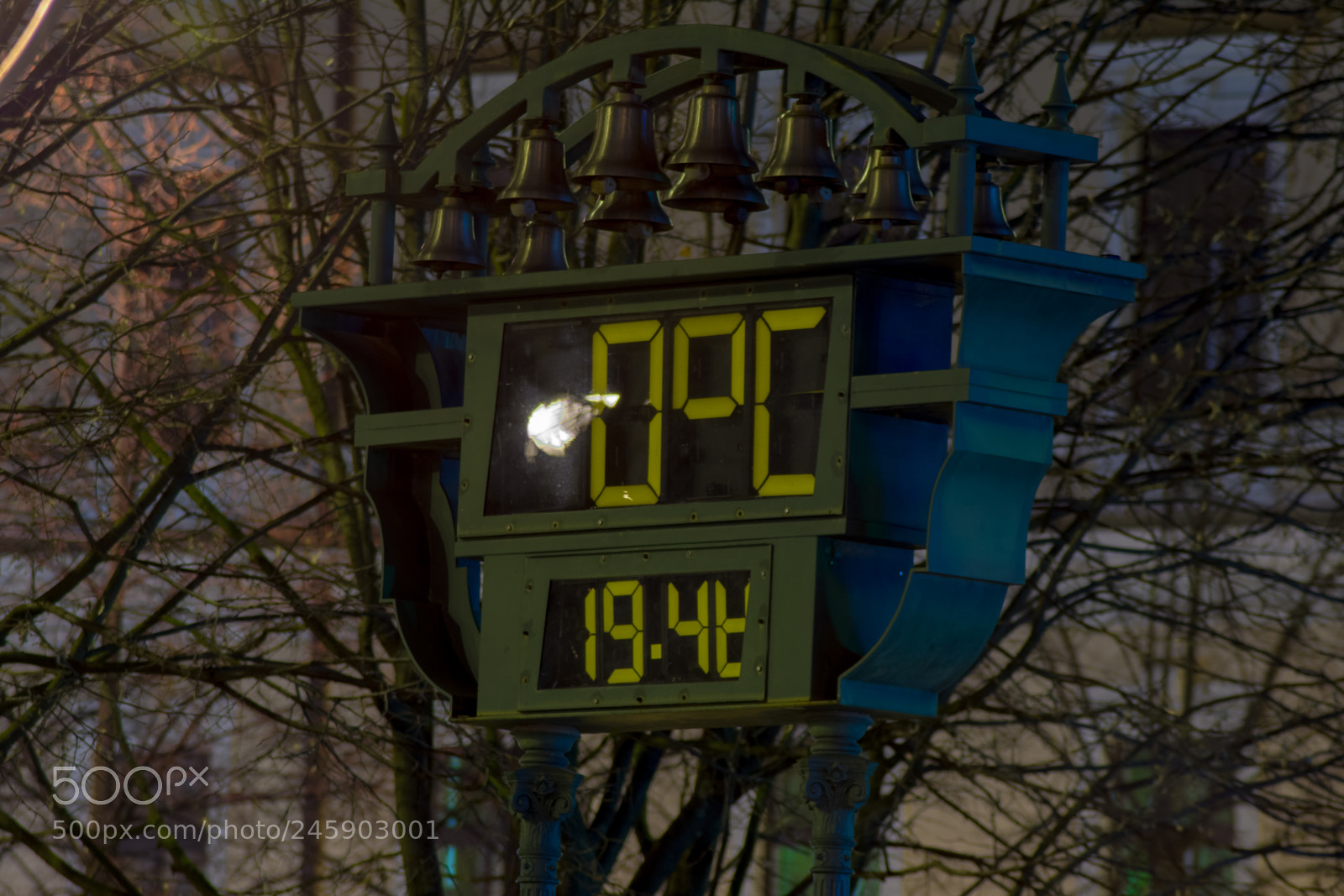 Nikon D3400 sample photo. Freezing photography