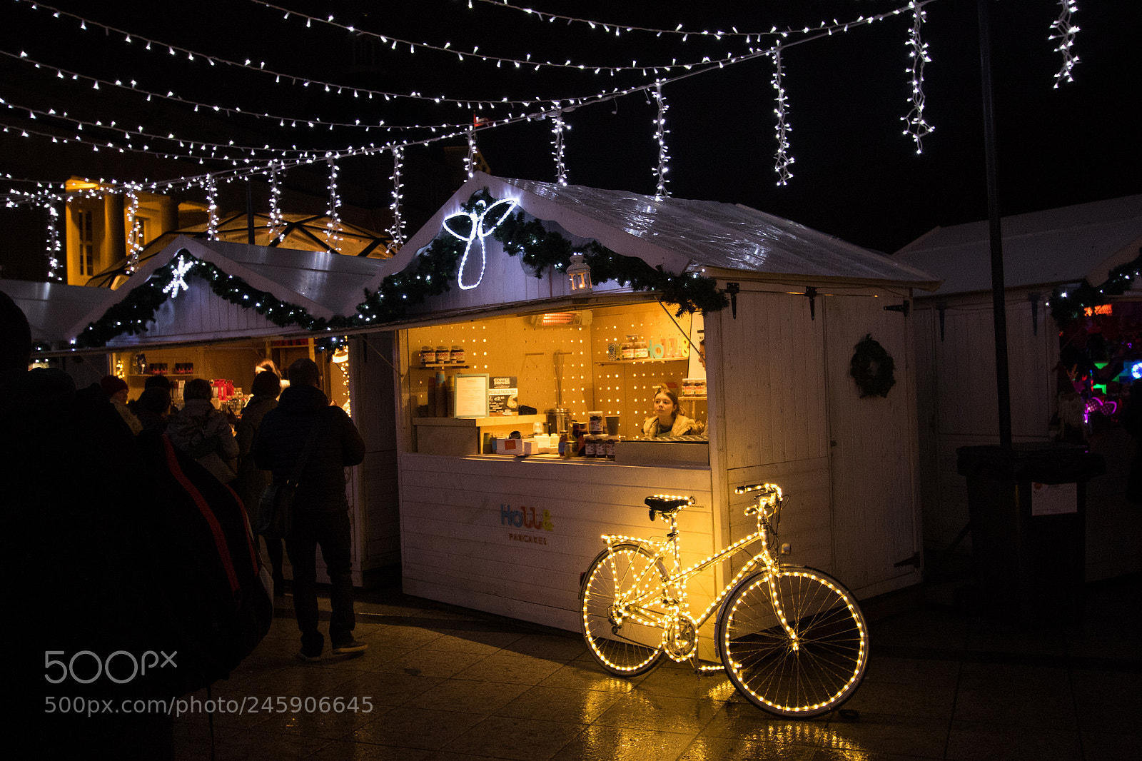 Canon EOS 7D Mark II sample photo. Vilnius christmas market photography