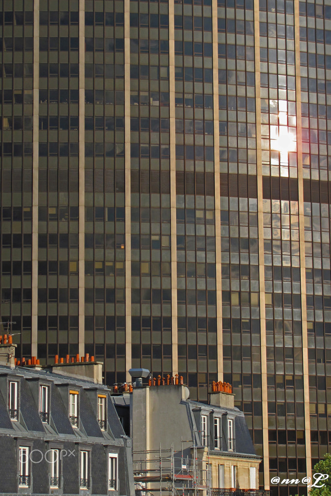 Canon PowerShot SX120 IS sample photo. Reflets sur la tour montparnasse photography