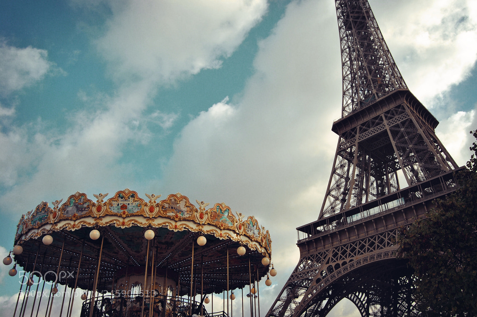 Nikon D3000 sample photo. Carousel and tour eiffel photography