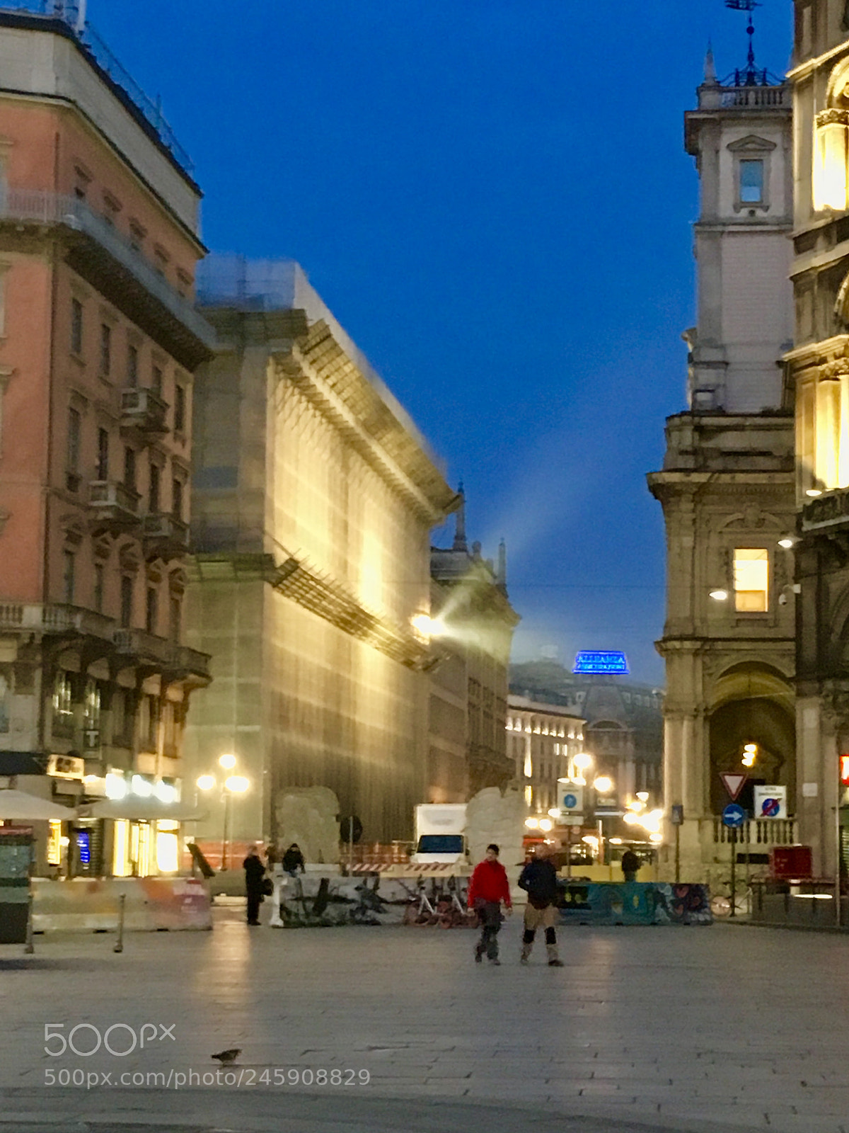 Apple iPhone 6s sample photo. Piazza duomo milano photography