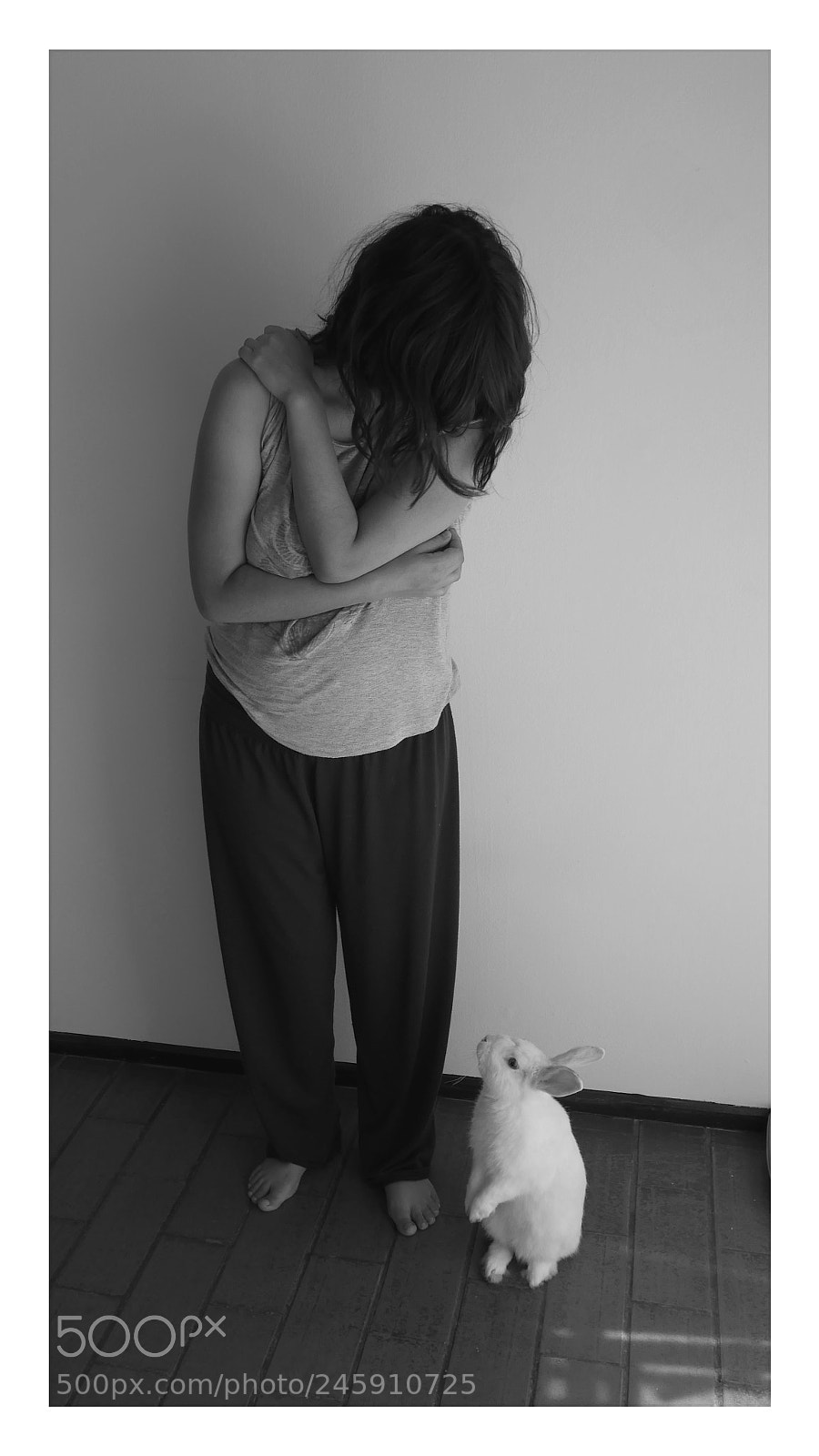 Panasonic Lumix DMC-G7 sample photo. My sister and white photography