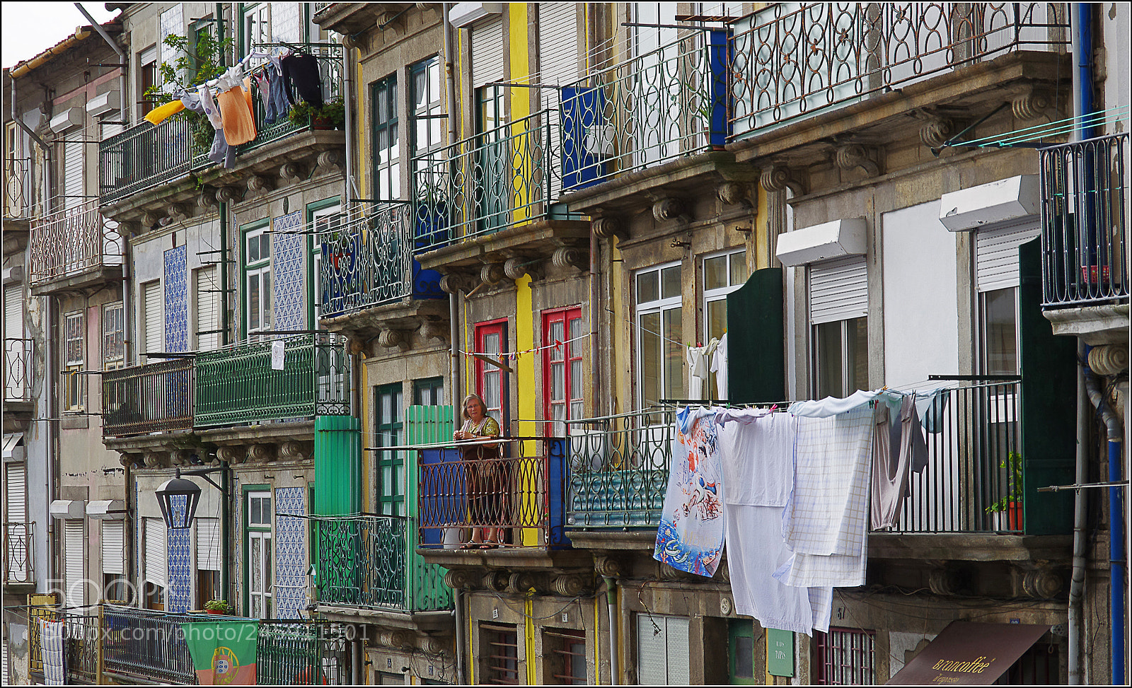 Pentax K-5 sample photo. Streetlife portugal photography