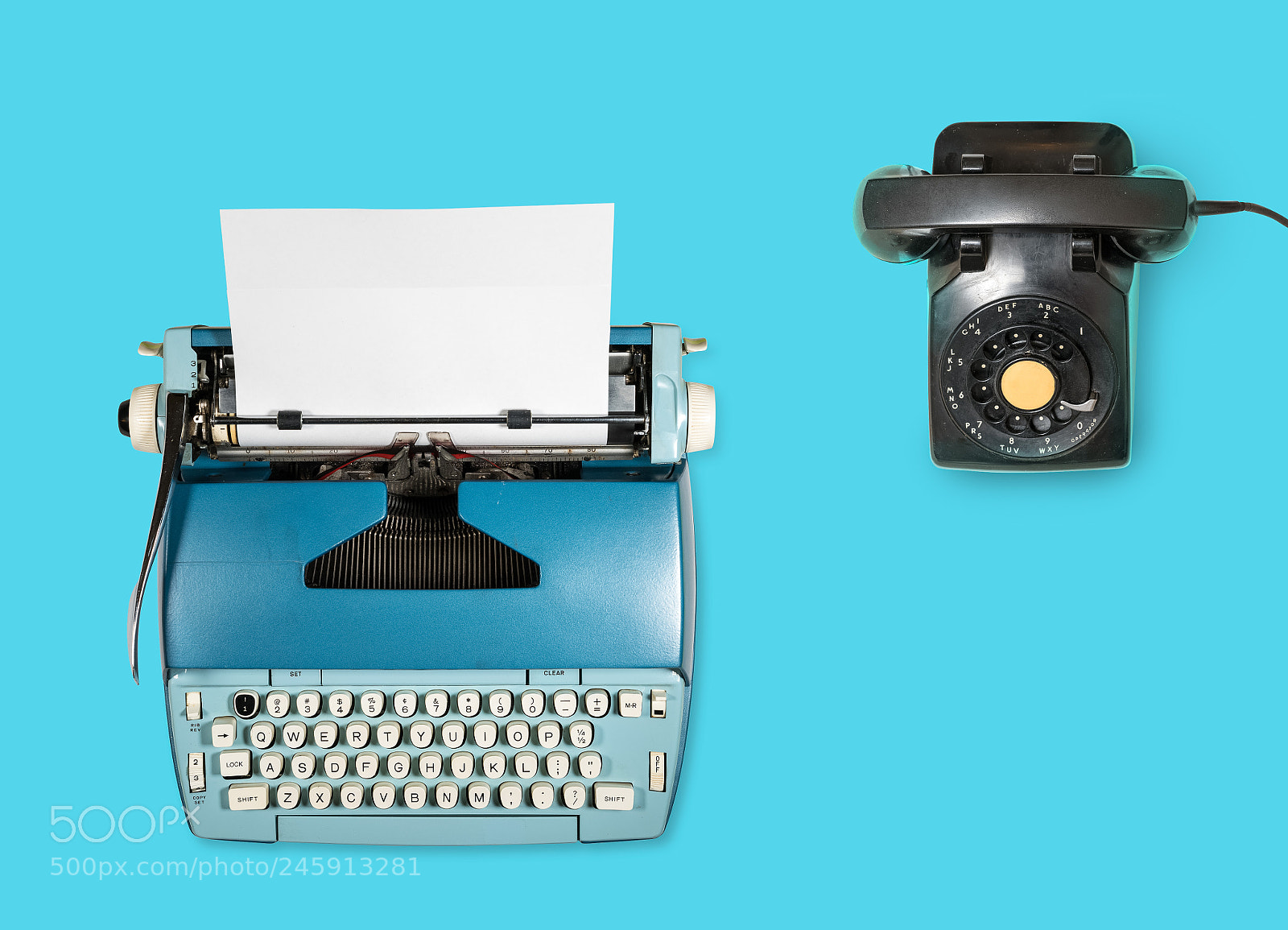 Sony a7R II sample photo. Old electric typewriter and photography