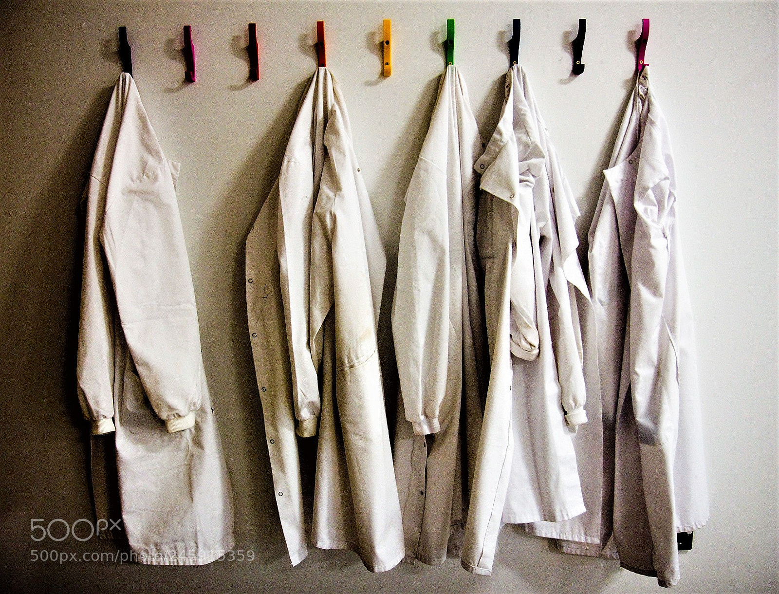 Canon EOS 550D (EOS Rebel T2i / EOS Kiss X4) sample photo. Lab coats photography