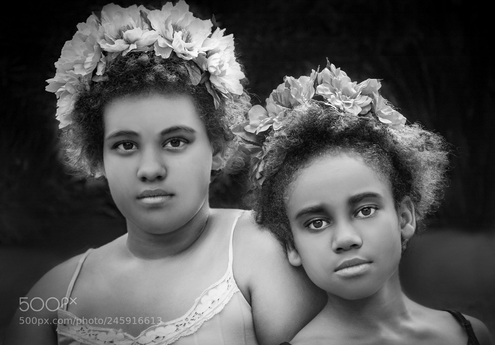 Nikon D3100 sample photo. Sisters photography