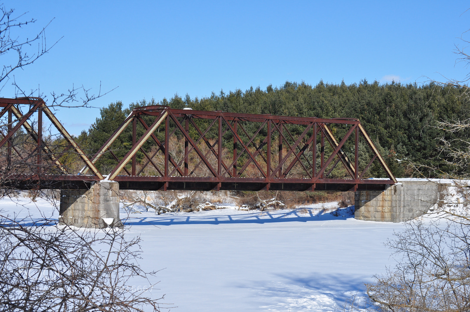 Nikon D5000 sample photo. Old rusty photography